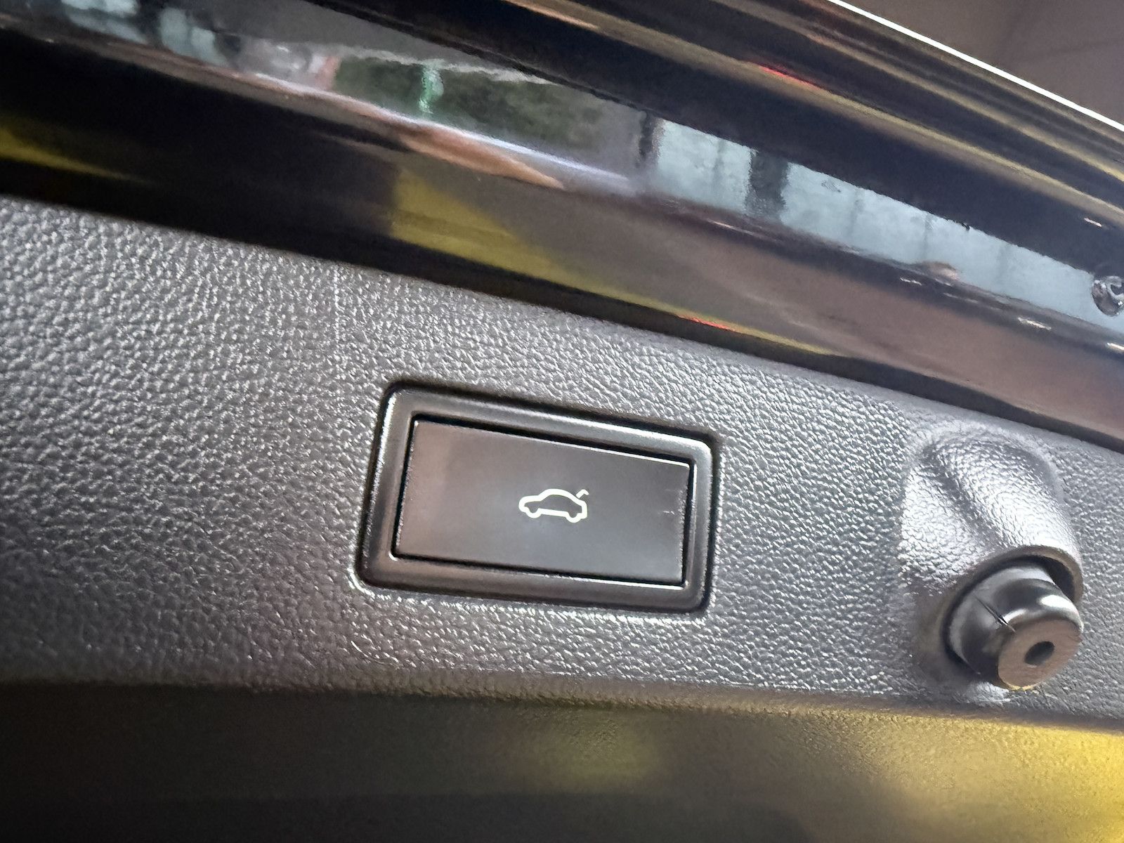 Fahrzeugabbildung Volkswagen Arteon SB. 2,0 TSI R-Line*Navi*Kam*Virtual*Keyl.