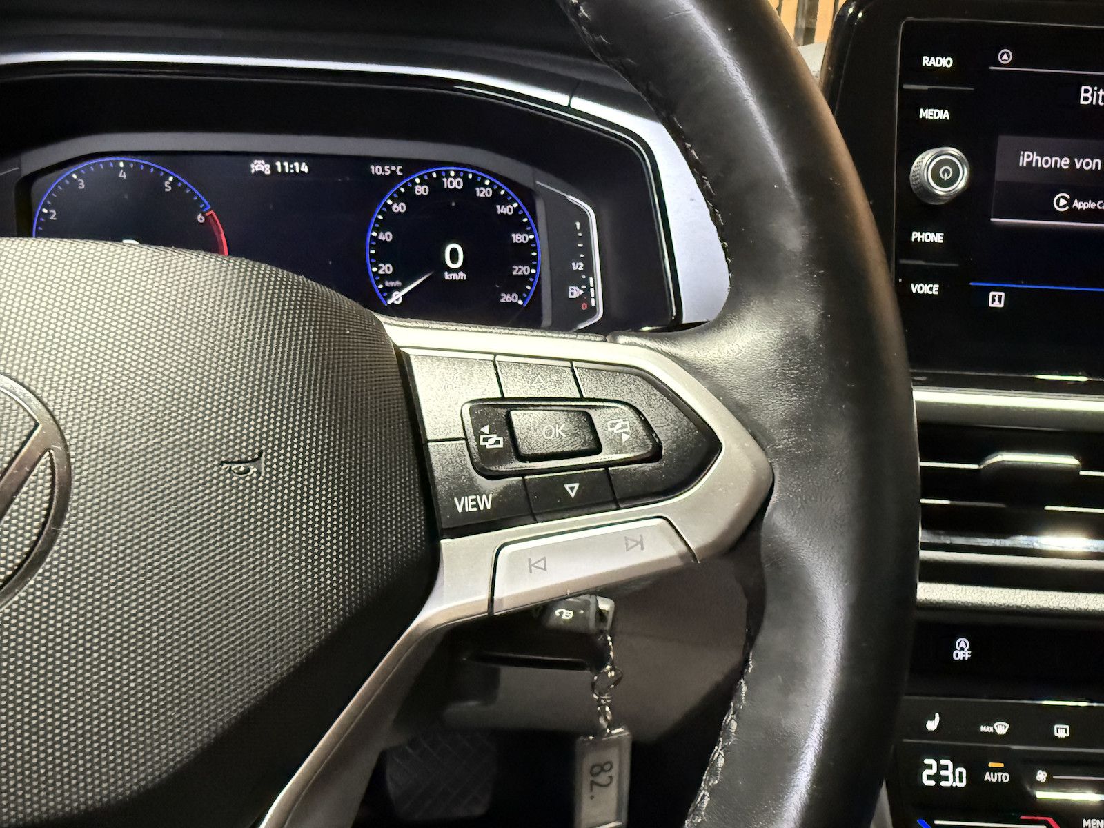 Fahrzeugabbildung Volkswagen T-Roc 1,5 TSI Life DSG *LED*Kam*Virtual*App*ACC*