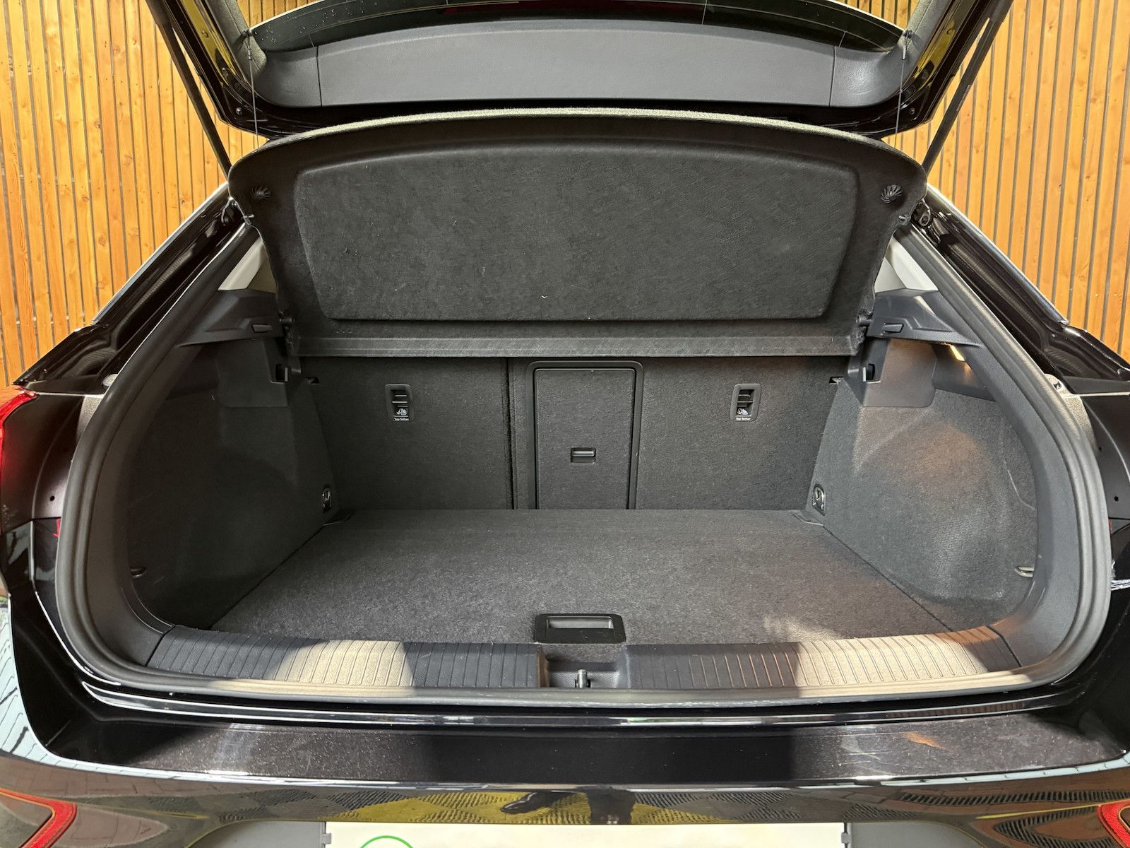 Fahrzeugabbildung Volkswagen T-Roc 1,5 TSI Life DSG *LED*Kam*Virtual*App*ACC*