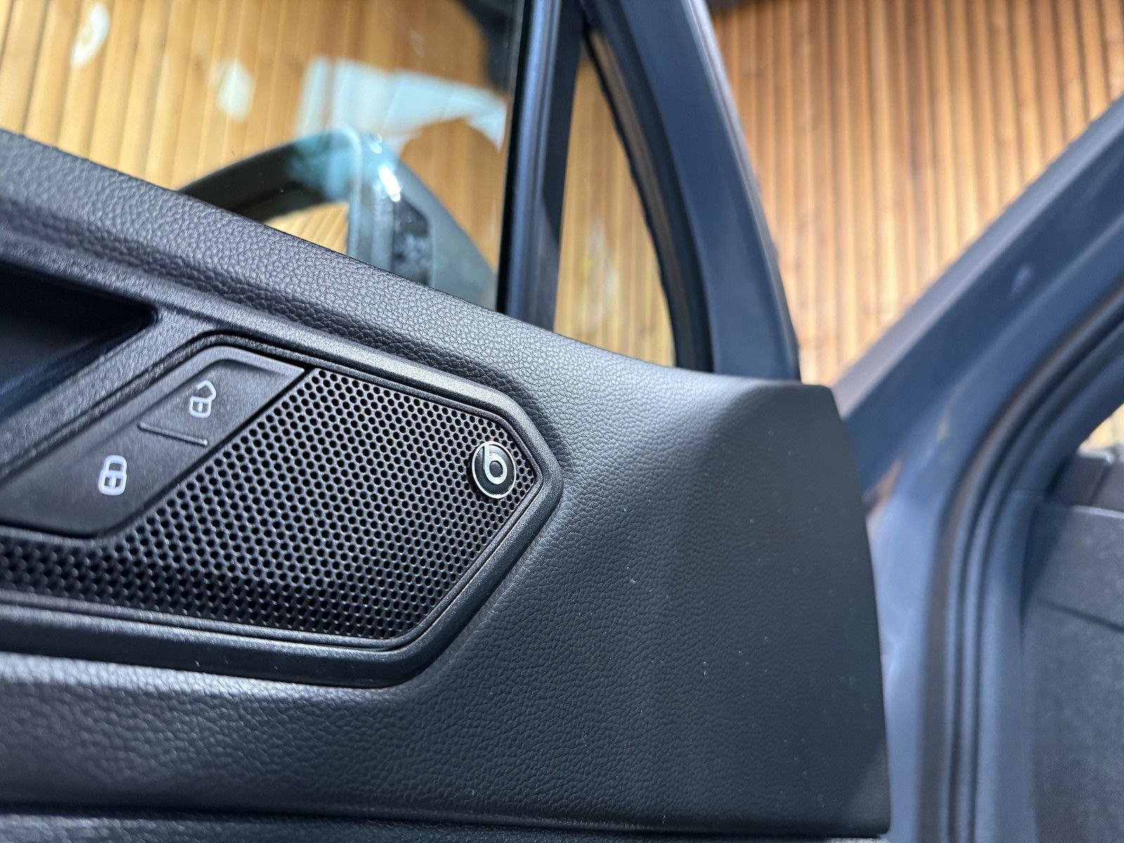 Fahrzeugabbildung SEAT Tarraco 2,0 TDI DSG *Navi*LED*Kam*VC*Beats*Keyl.