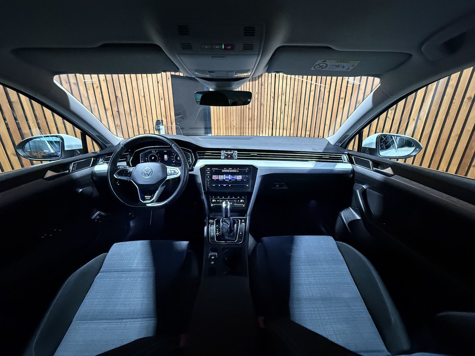 Fahrzeugabbildung Volkswagen Passat Variant GTE DSG *Navi*Kam*AHK*Virtual*ACC