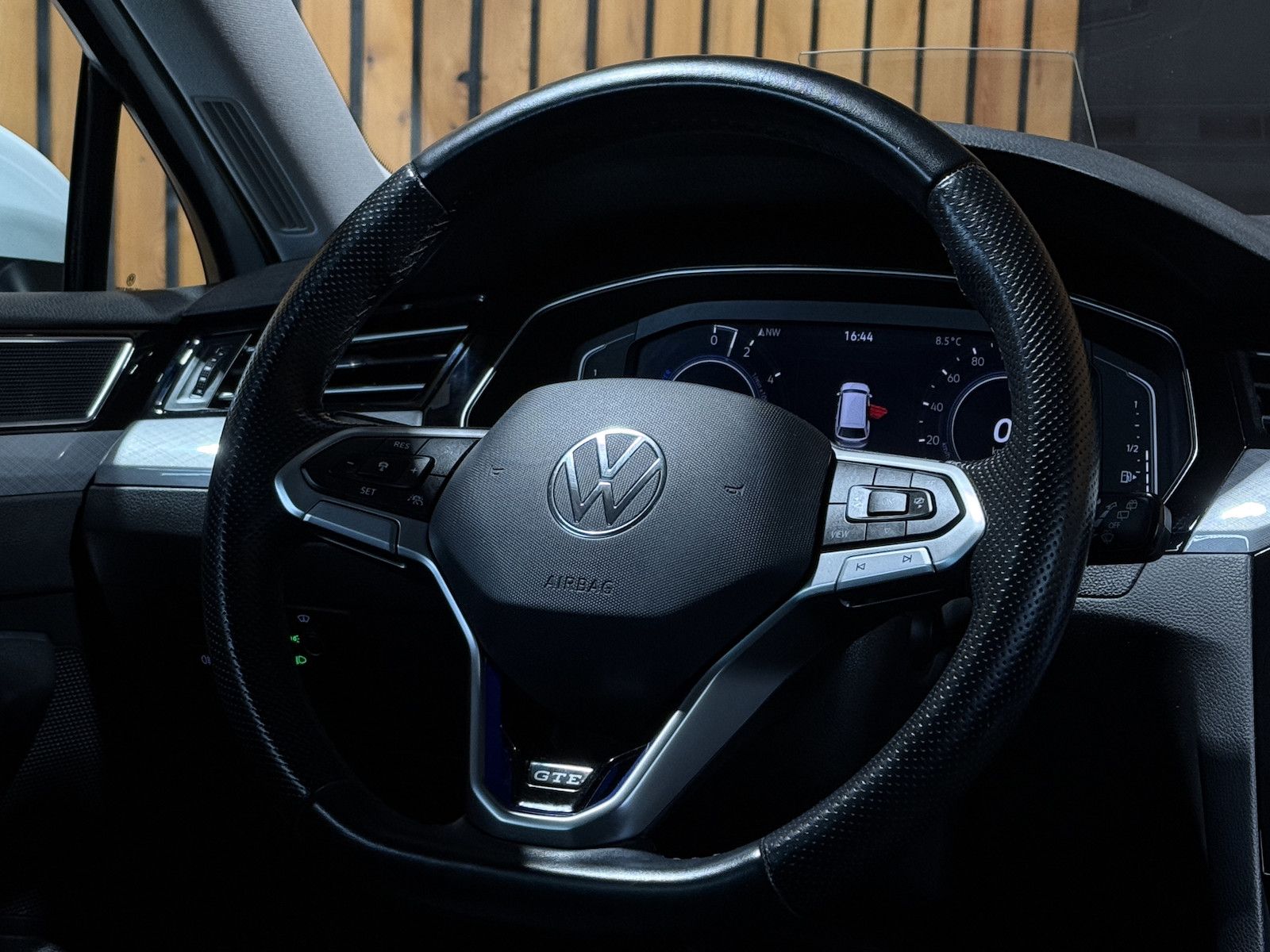 Fahrzeugabbildung Volkswagen Passat Variant GTE DSG *Navi*Kam*AHK*Virtual*ACC