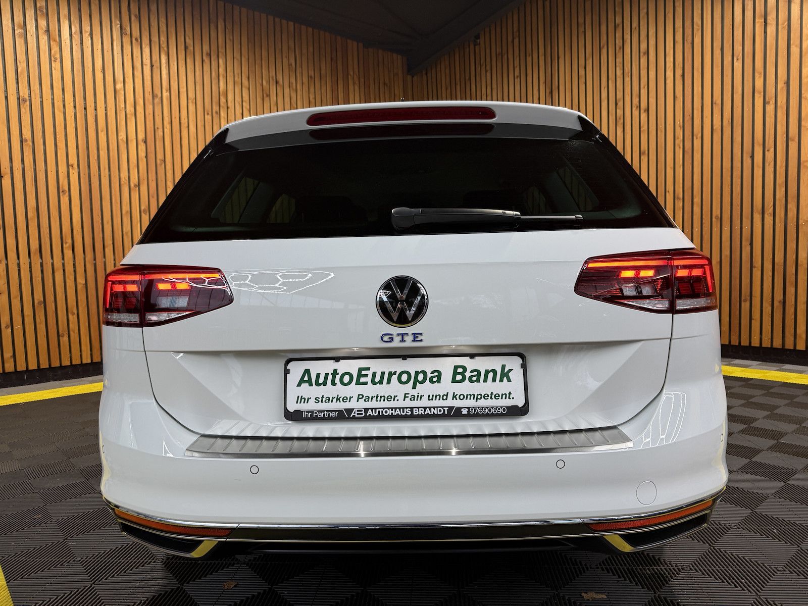 Fahrzeugabbildung Volkswagen Passat Variant GTE DSG *Navi*Kam*AHK*Virtual*ACC