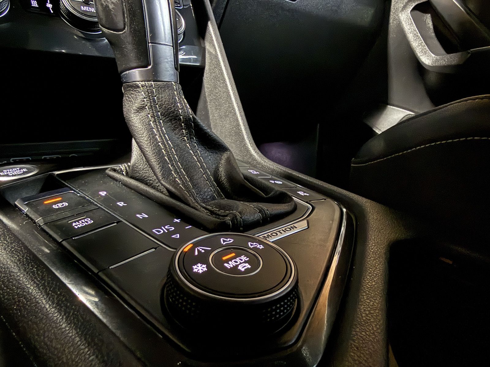 Fahrzeugabbildung Volkswagen Tiguan Allspace 2,0TSI 4M R-Line*Navi*Kam*AHK*VC