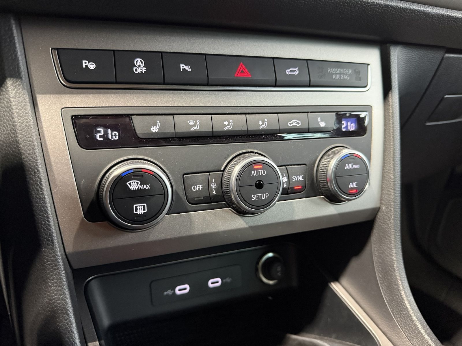 Fahrzeugabbildung SEAT Ateca 1,5 TSI X-Perience DSG *Navi*LED*Kam*Virt