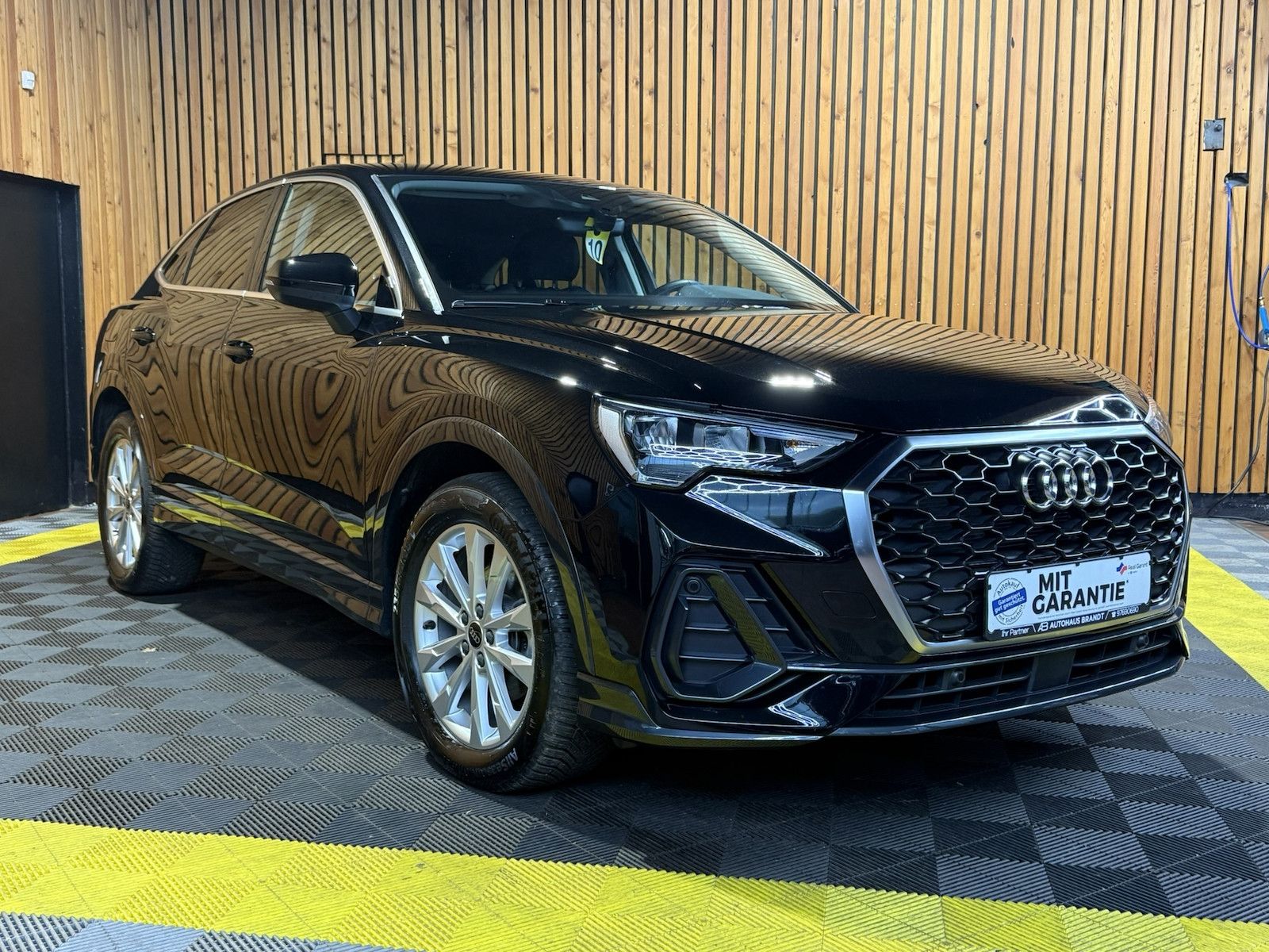 Fahrzeugabbildung Audi Q3 Sportback 35TDI Aut. *Navi+*LED*Virtual*Kam*