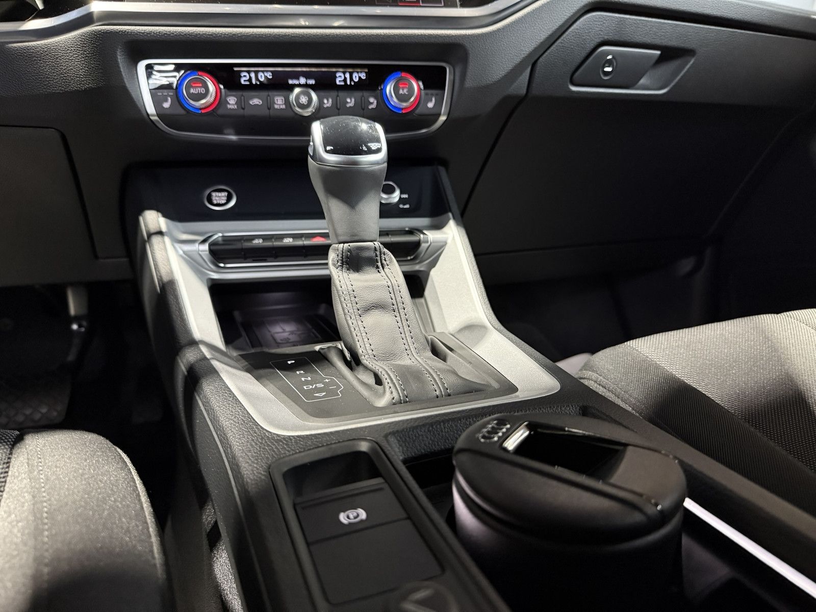 Fahrzeugabbildung Audi Q3 35TDI advanced Aut. Navi+*LED*Virtual*Kam*AHK