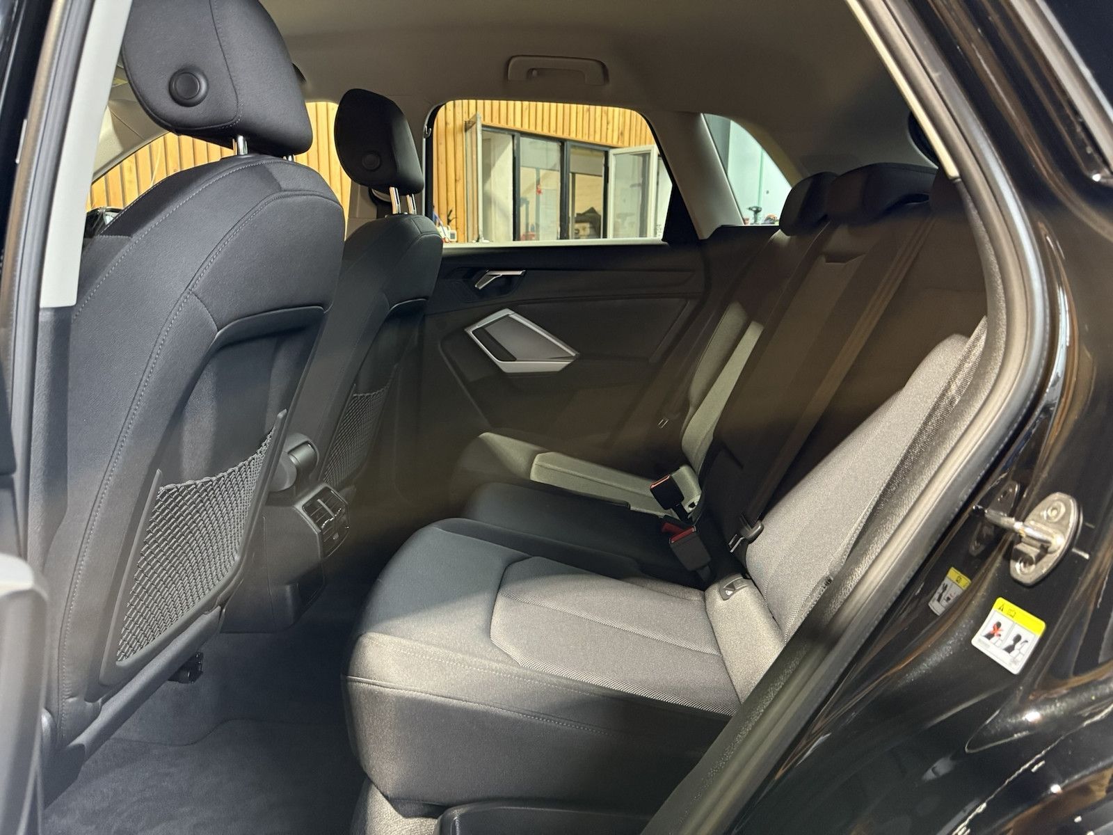 Fahrzeugabbildung Audi Q3 35TDI advanced Aut. Navi+*LED*Virtual*Kam*AHK