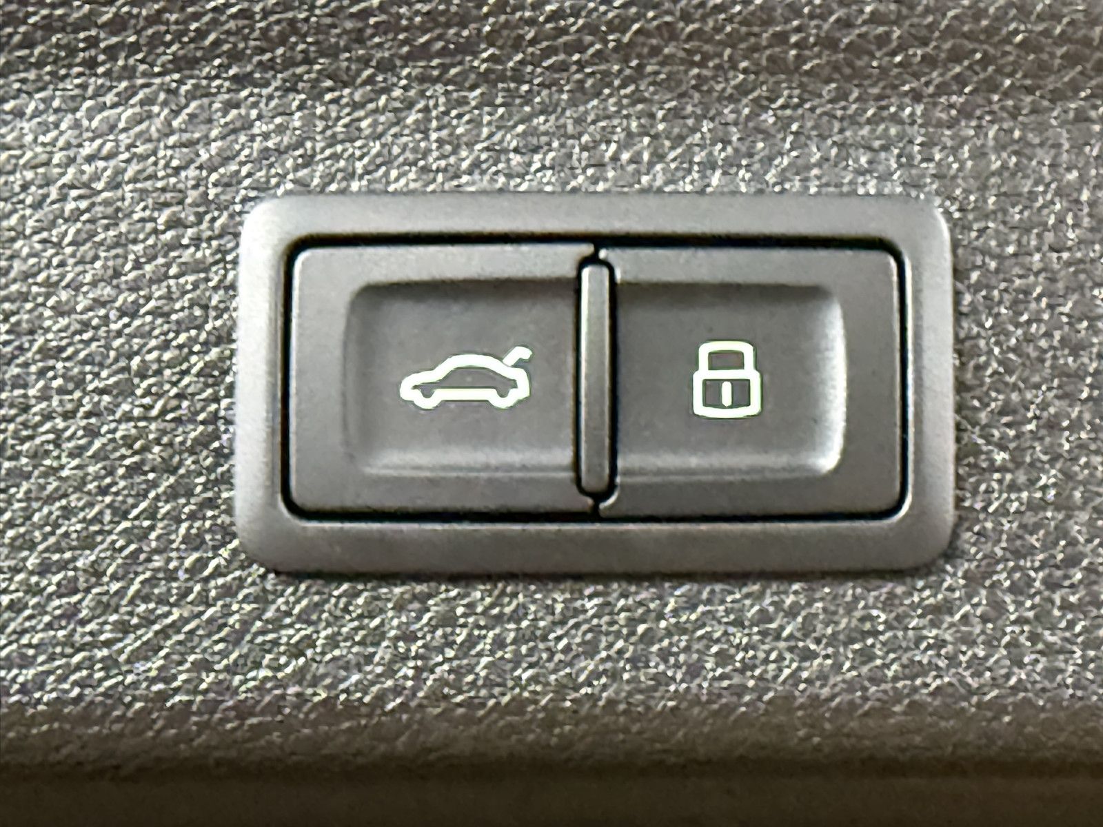 Fahrzeugabbildung Audi Q3 35TDI advanced Aut. Navi+*LED*Virtual*Kam*AHK