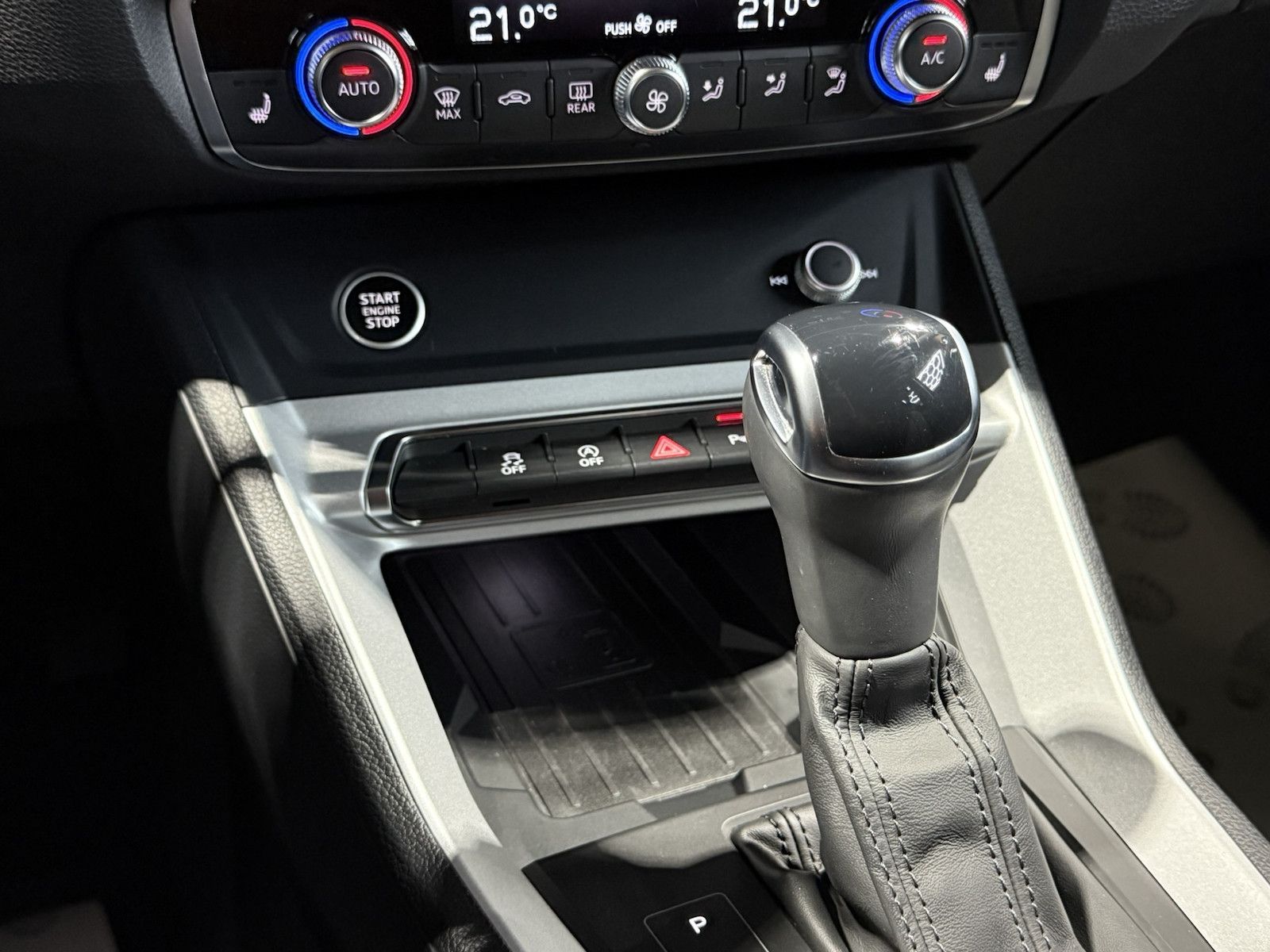 Fahrzeugabbildung Audi Q3 35TDI advanced Aut. Navi+*LED*Virtual*Kam*AHK