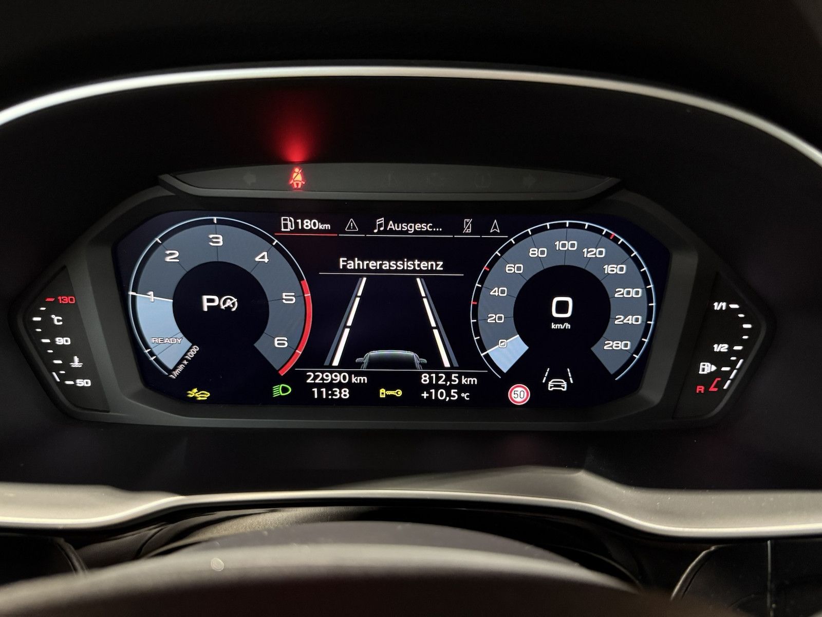 Fahrzeugabbildung Audi Q3 35TDI advanced Aut. Navi+*LED*Virtual*Kam*AHK