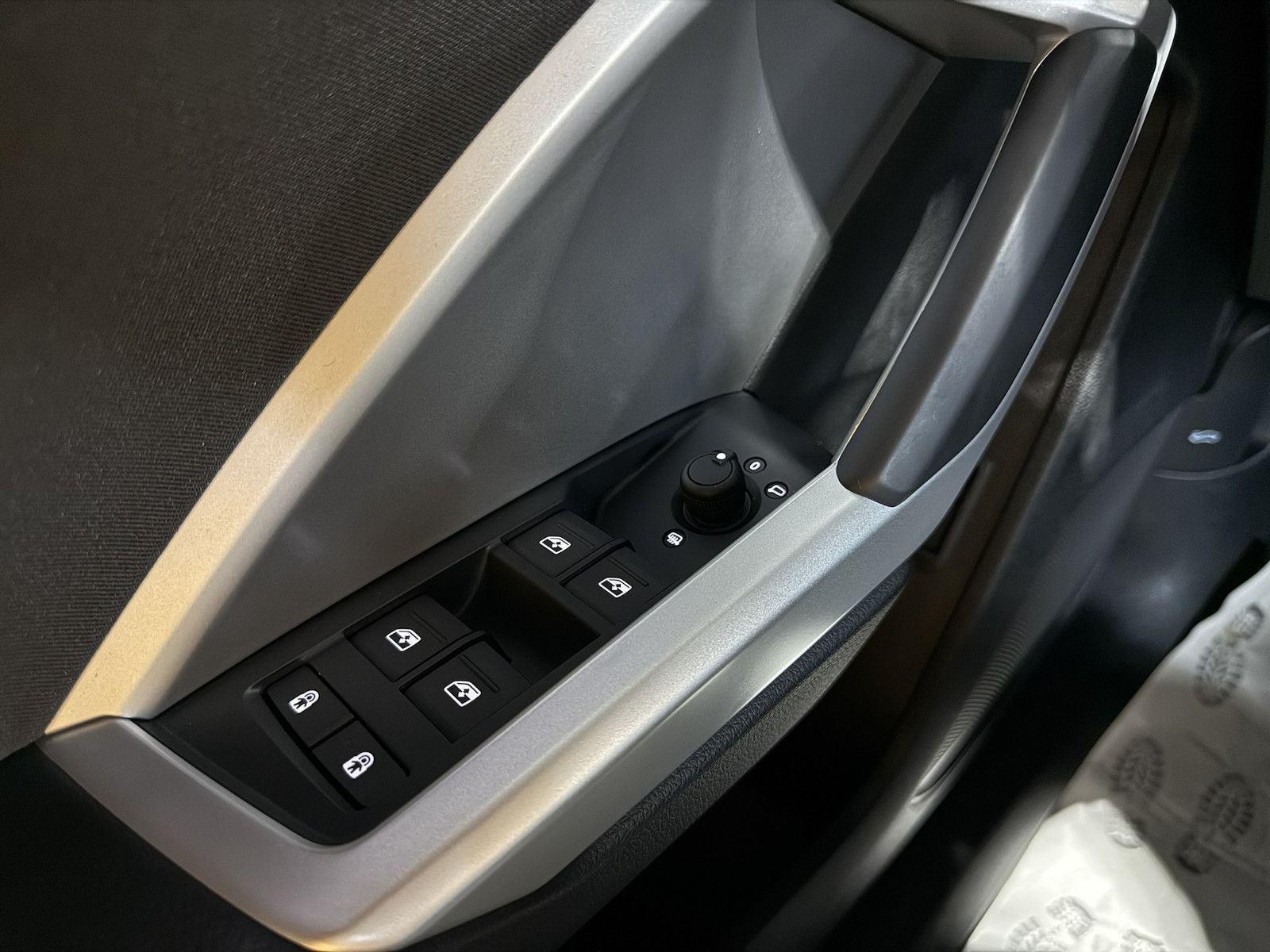 Fahrzeugabbildung Audi Q3 35TDI advanced Aut. Navi+*LED*Virtual*Kam*AHK