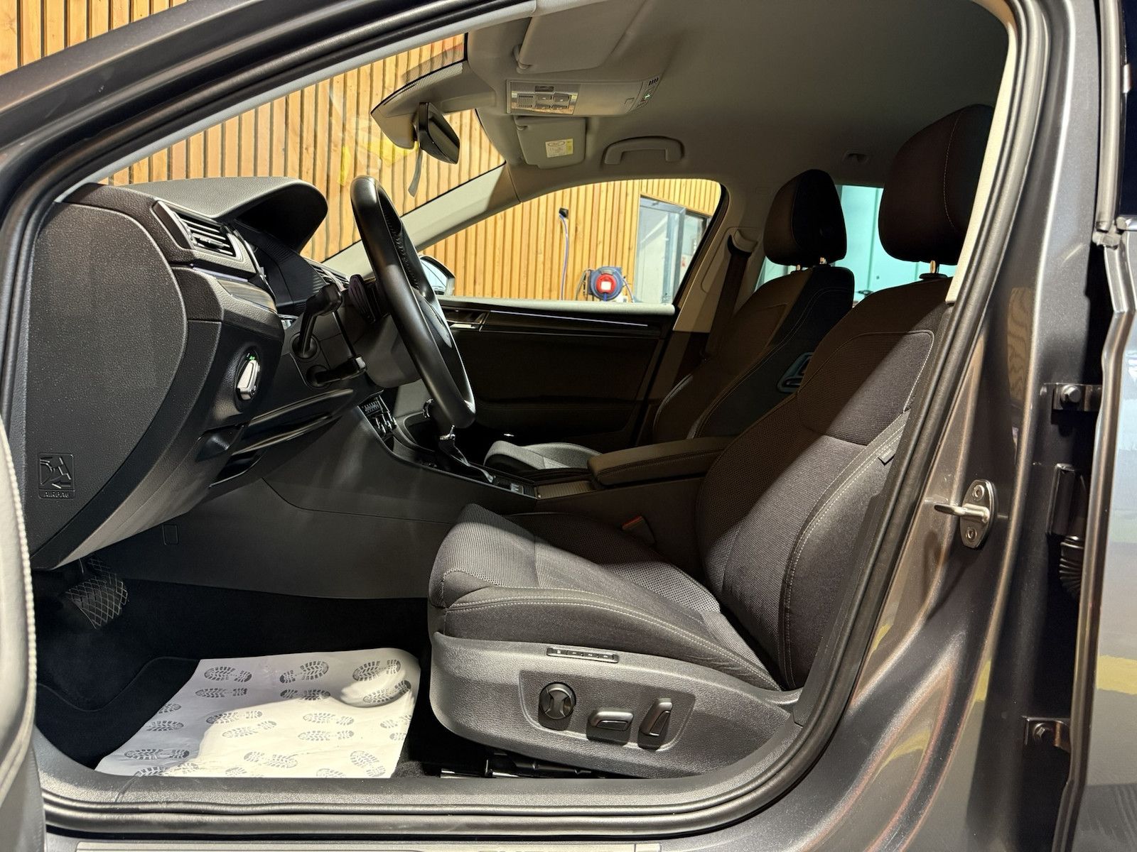 Fahrzeugabbildung SKODA Superb Combi Style 1,5 TSI DSG Navi*Virt*Kam*AHK