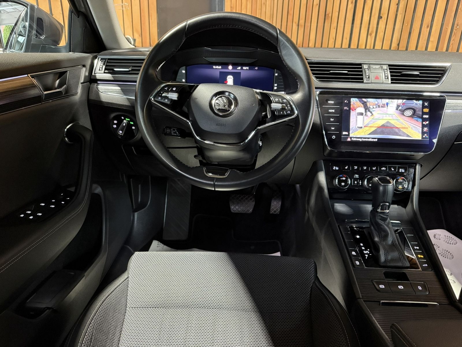 Fahrzeugabbildung SKODA Superb Combi Style 1,5 TSI DSG Navi*Virt*Kam*AHK