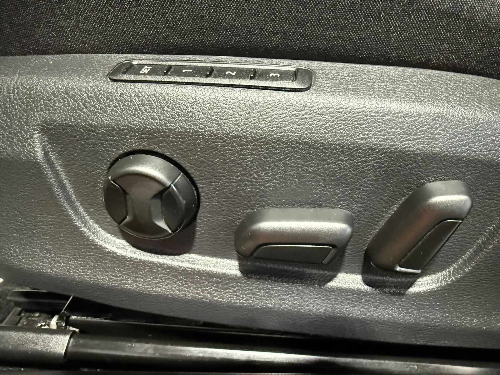 Fahrzeugabbildung SKODA Superb Combi Style 1,5 TSI DSG Navi*Virt*Kam*AHK