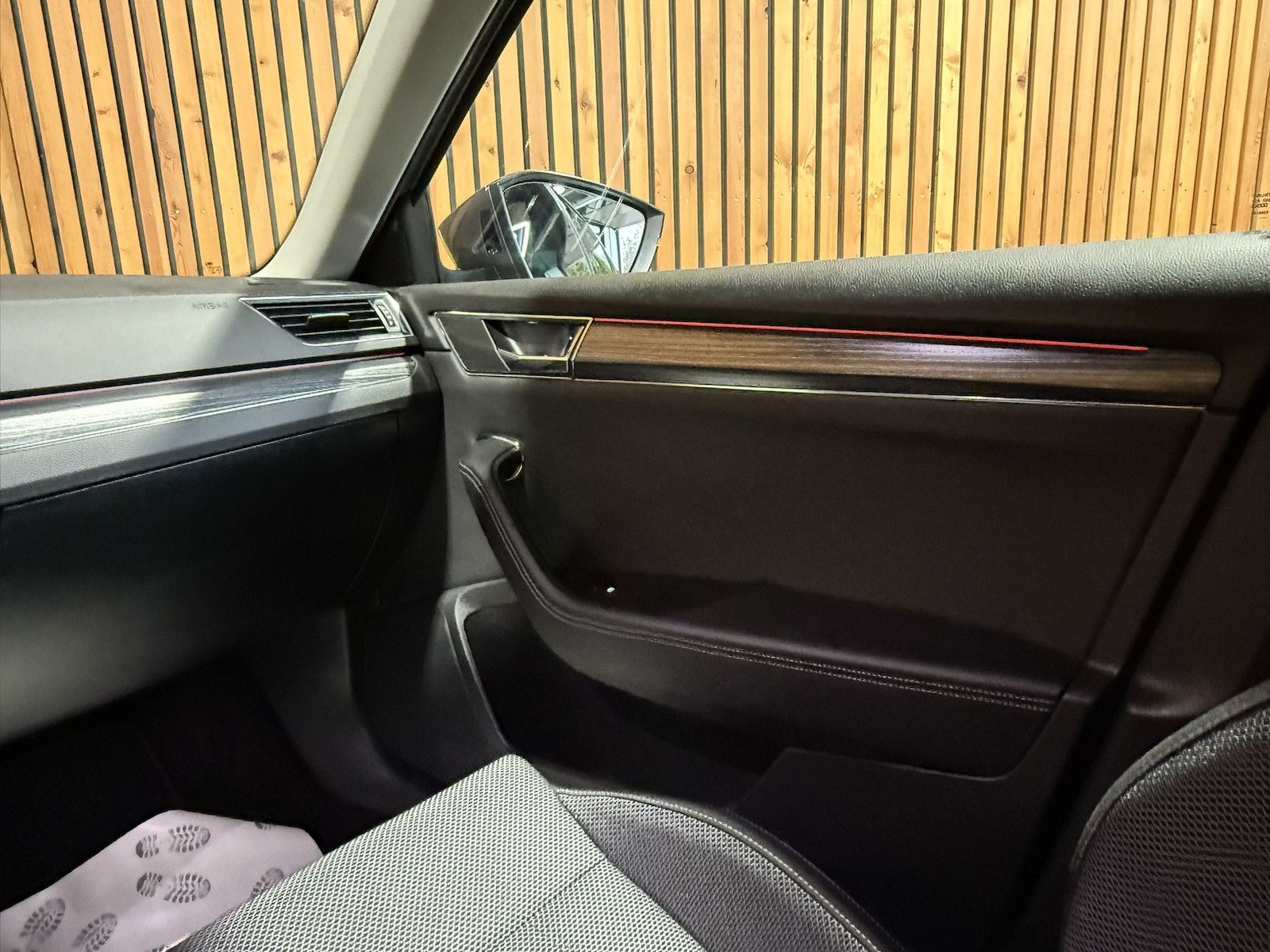 Fahrzeugabbildung SKODA Superb Combi Style 1,5 TSI DSG Navi*Virt*Kam*AHK