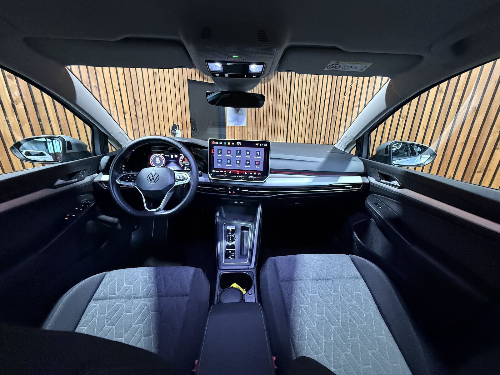 Fahrzeugabbildung Volkswagen Golf Variant 2,0 TDI Facelift *Navi*LED*Kam*AHK*