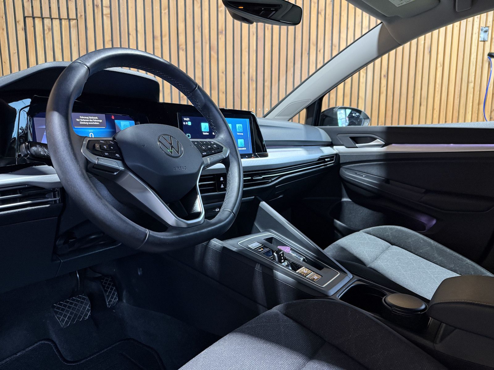 Fahrzeugabbildung Volkswagen Golf Variant 2,0 TDI Life DSG *Navi*LED*Kam*AHK*