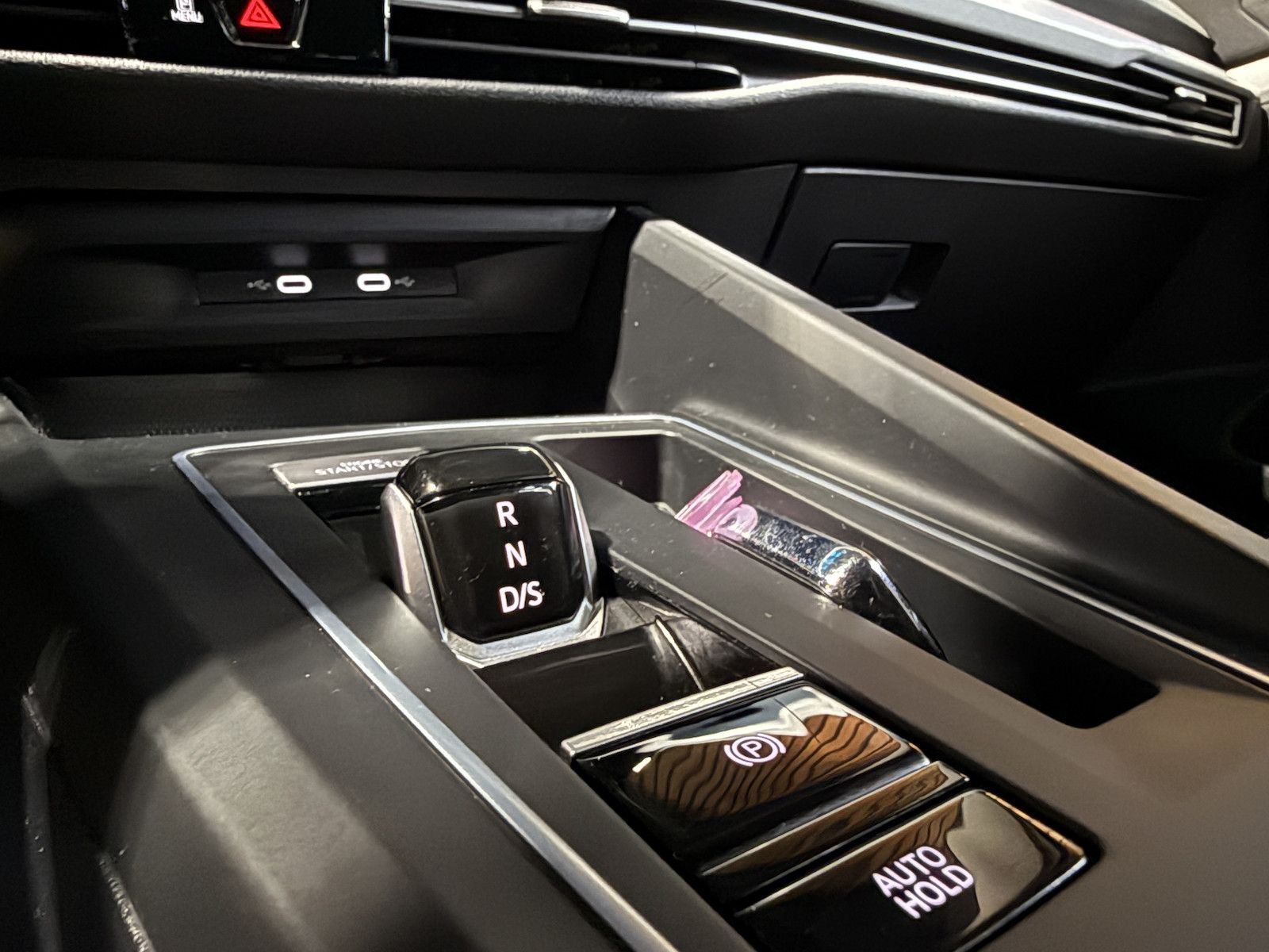 Fahrzeugabbildung Volkswagen Golf Variant 2,0 TDI Life DSG *Navi*LED*Kam*AHK*