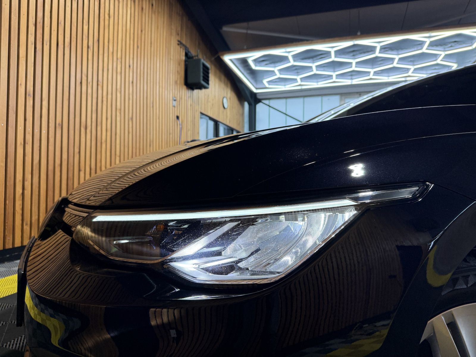 Fahrzeugabbildung Volkswagen Golf Variant 2,0 TDI Life DSG *Navi*LED*Kam*AHK*