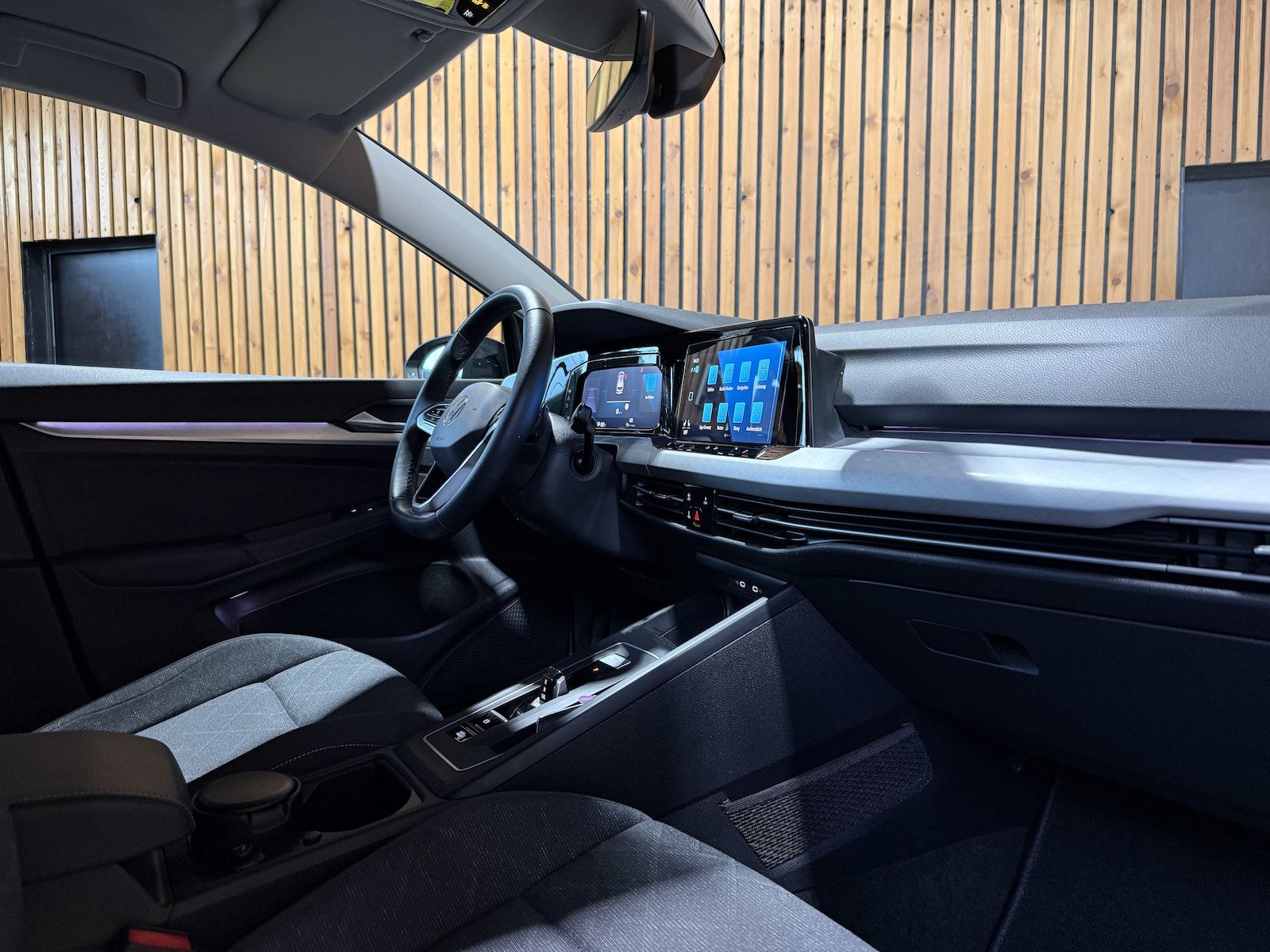 Fahrzeugabbildung Volkswagen Golf Variant 2,0 TDI Life DSG *Navi*LED*Kam*AHK*