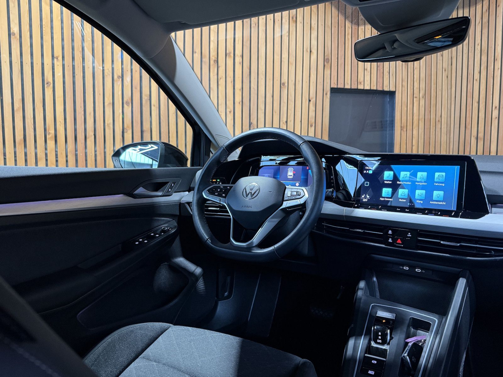 Fahrzeugabbildung Volkswagen Golf Variant 2,0 TDI Life DSG *Navi*LED*Kam*AHK*