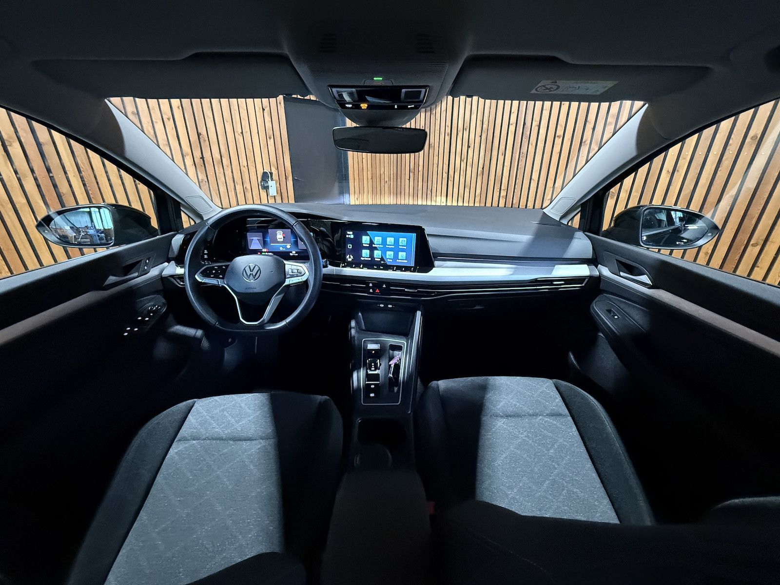 Fahrzeugabbildung Volkswagen Golf Variant 2,0 TDI Life DSG *Navi*LED*Kam*AHK*