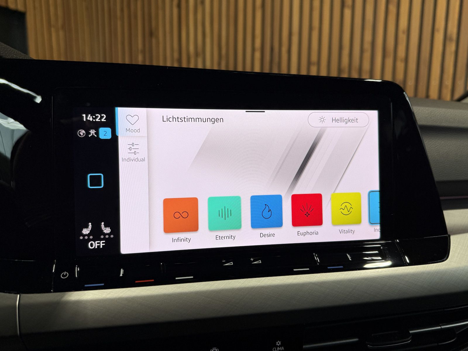 Fahrzeugabbildung Volkswagen Golf Variant 2,0 TDI Life DSG *Navi*LED*Kam*AHK*