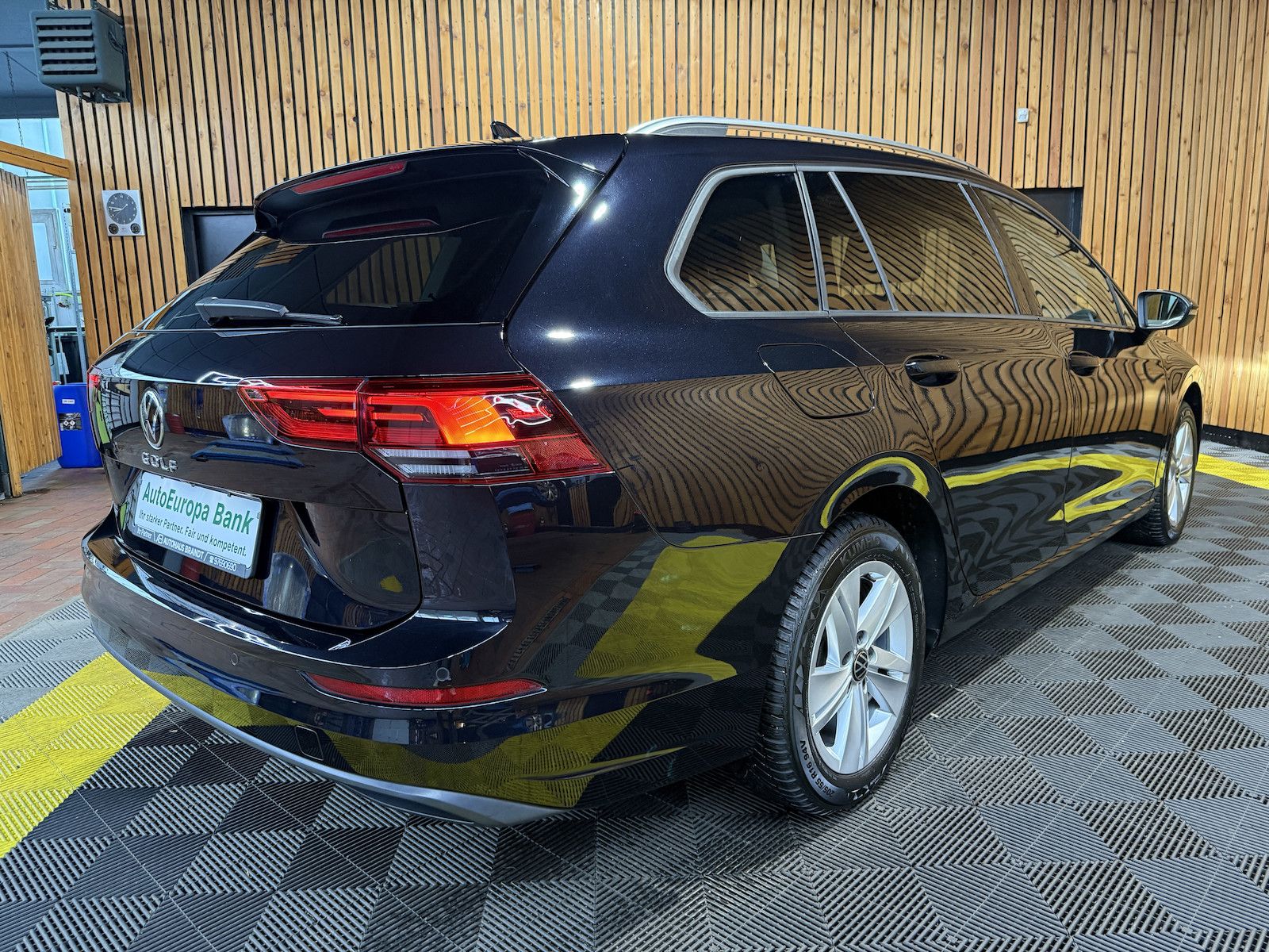 Fahrzeugabbildung Volkswagen Golf Variant 2,0 TDI Life DSG *Navi*LED*Kam*AHK*