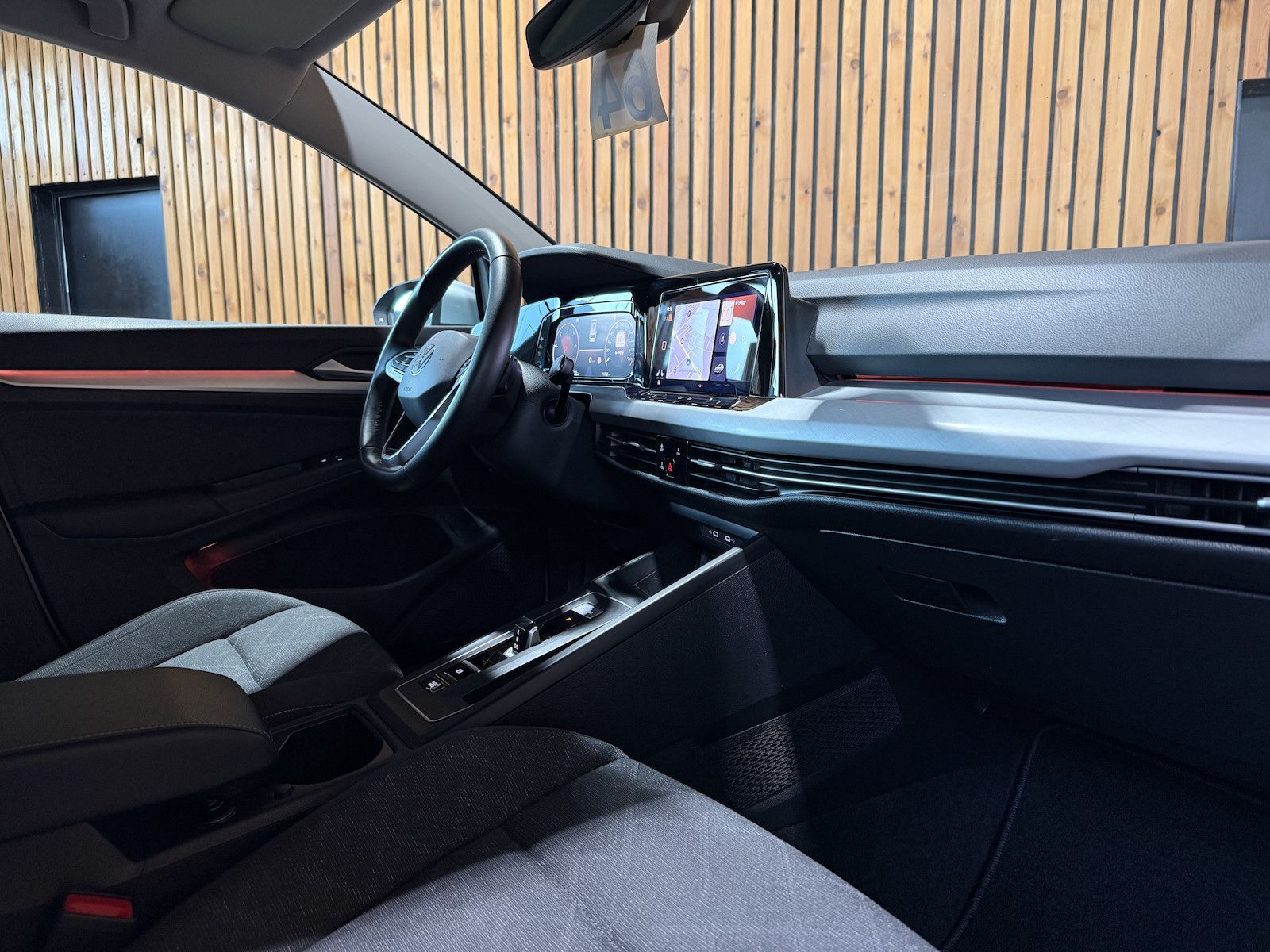 Fahrzeugabbildung Volkswagen Golf Variant 2,0 TDI Life DSG *Navi*LED*Kam*AHK*