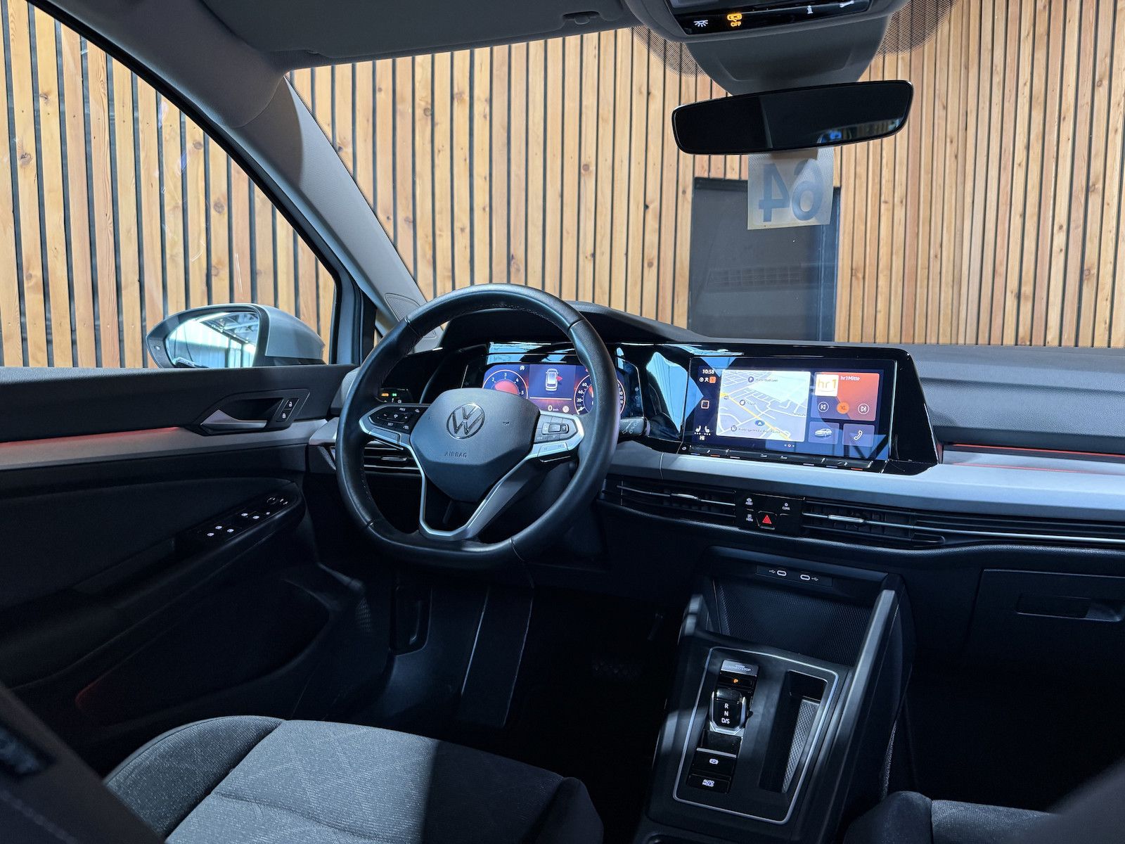 Fahrzeugabbildung Volkswagen Golf Variant 2,0 TDI Life DSG *Navi*LED*Kam*AHK*