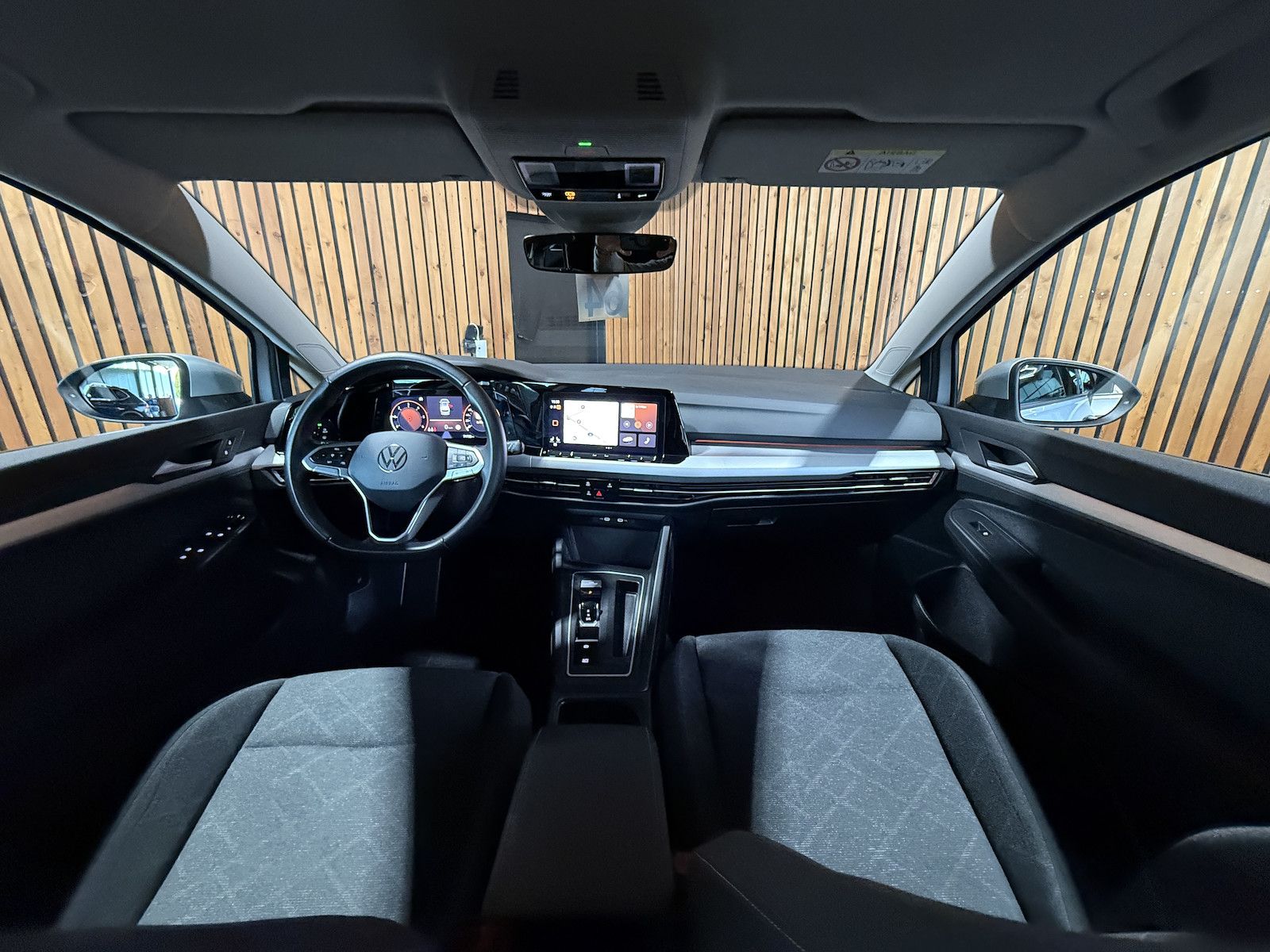 Fahrzeugabbildung Volkswagen Golf Variant 2,0 TDI Life DSG *Navi*LED*Kam*AHK*