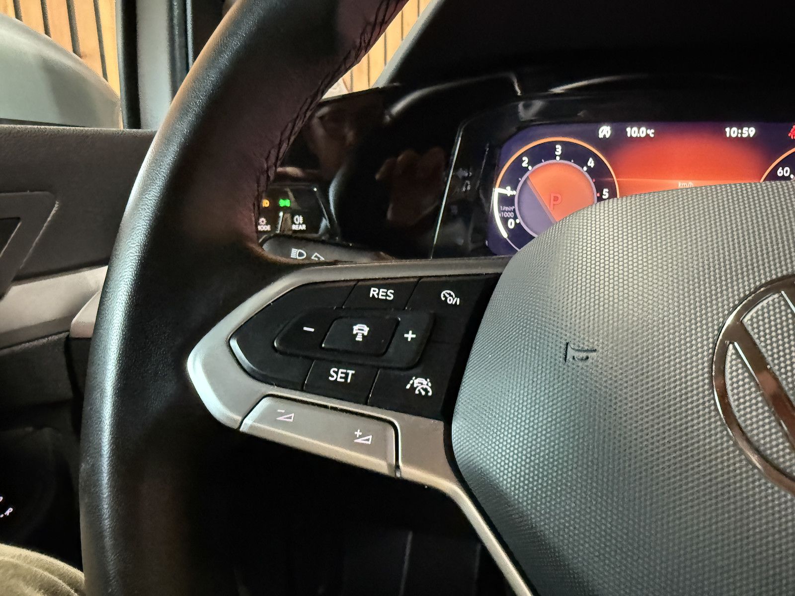 Fahrzeugabbildung Volkswagen Golf Variant 2,0 TDI Life DSG *Navi*LED*Kam*AHK*