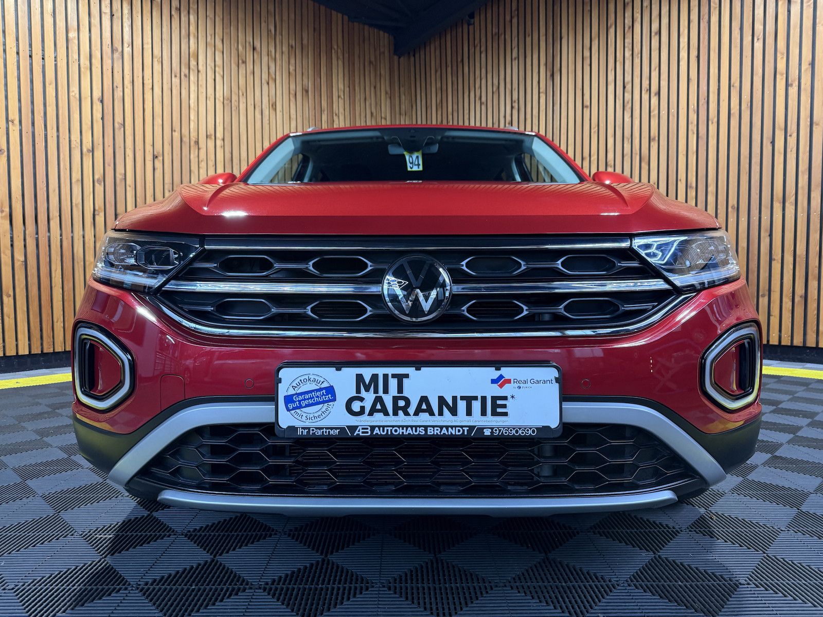 Fahrzeugabbildung Volkswagen T-Roc TSI Style *Navi*LED*Virtual*ACC*App