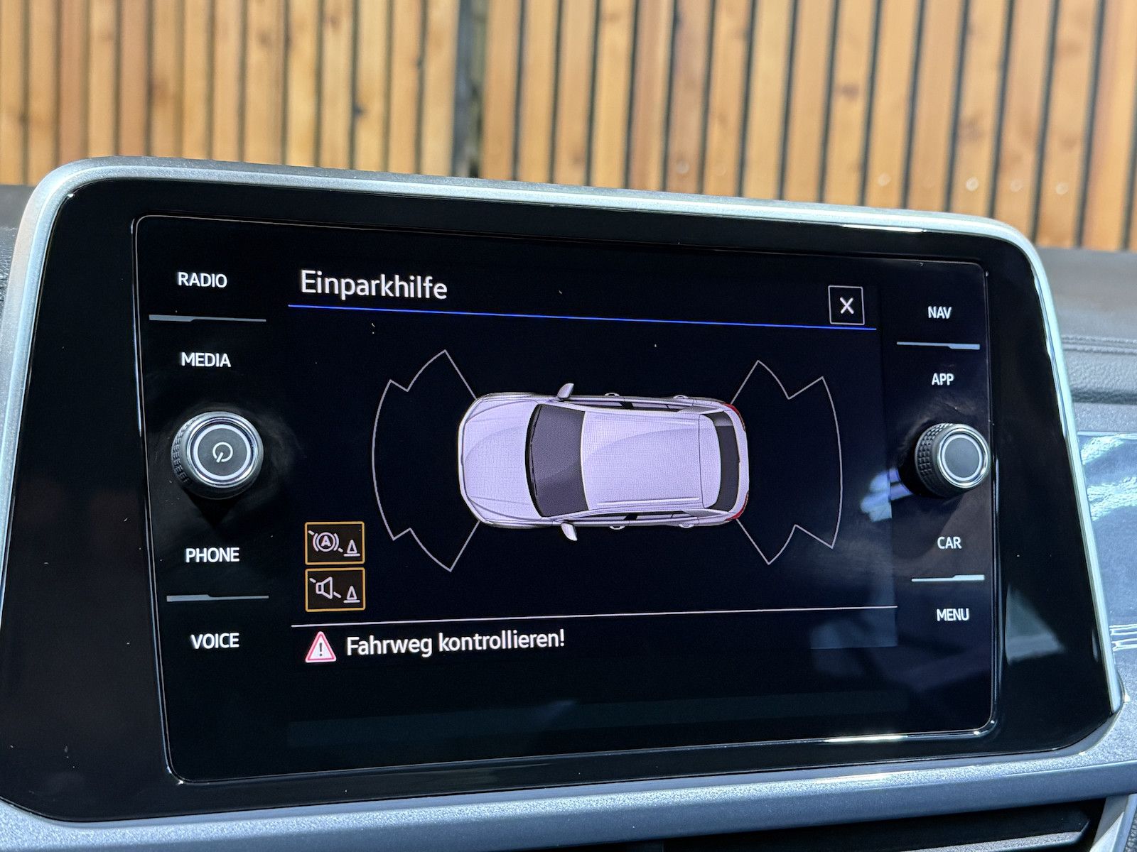 Fahrzeugabbildung Volkswagen T-Roc TSI Style *Navi*LED*Virtual*ACC*App