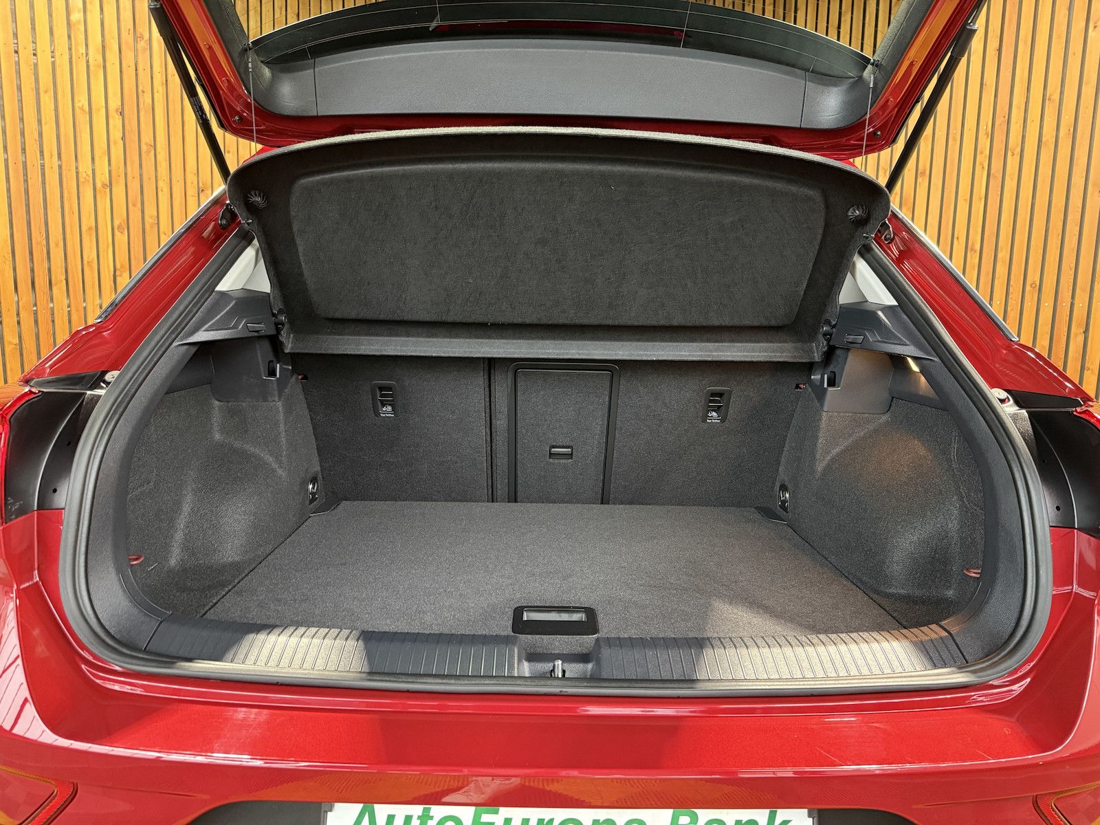 Fahrzeugabbildung Volkswagen T-Roc TSI Style *Navi*LED*Virtual*ACC*App