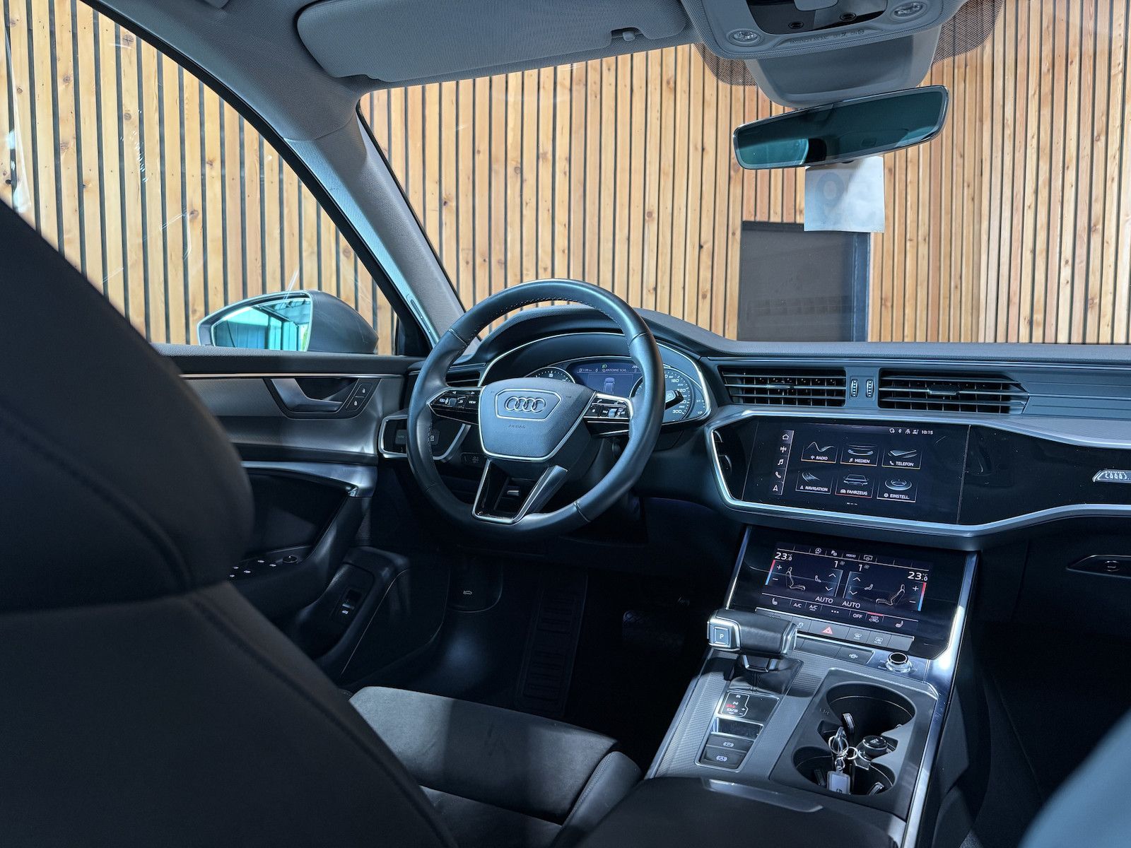 Fahrzeugabbildung Audi A6 Avant sport TFSI *Navi*Leder*Kam*Keyl.*ACC