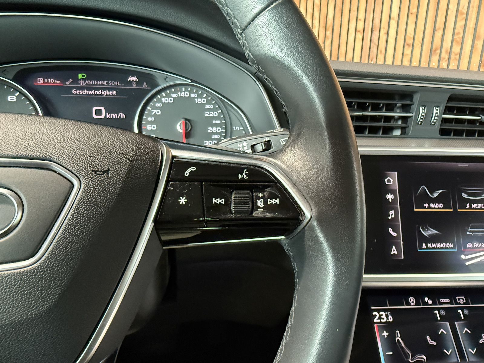 Fahrzeugabbildung Audi A6 Avant sport TFSI *Navi*Leder*Kam*Keyl.*ACC