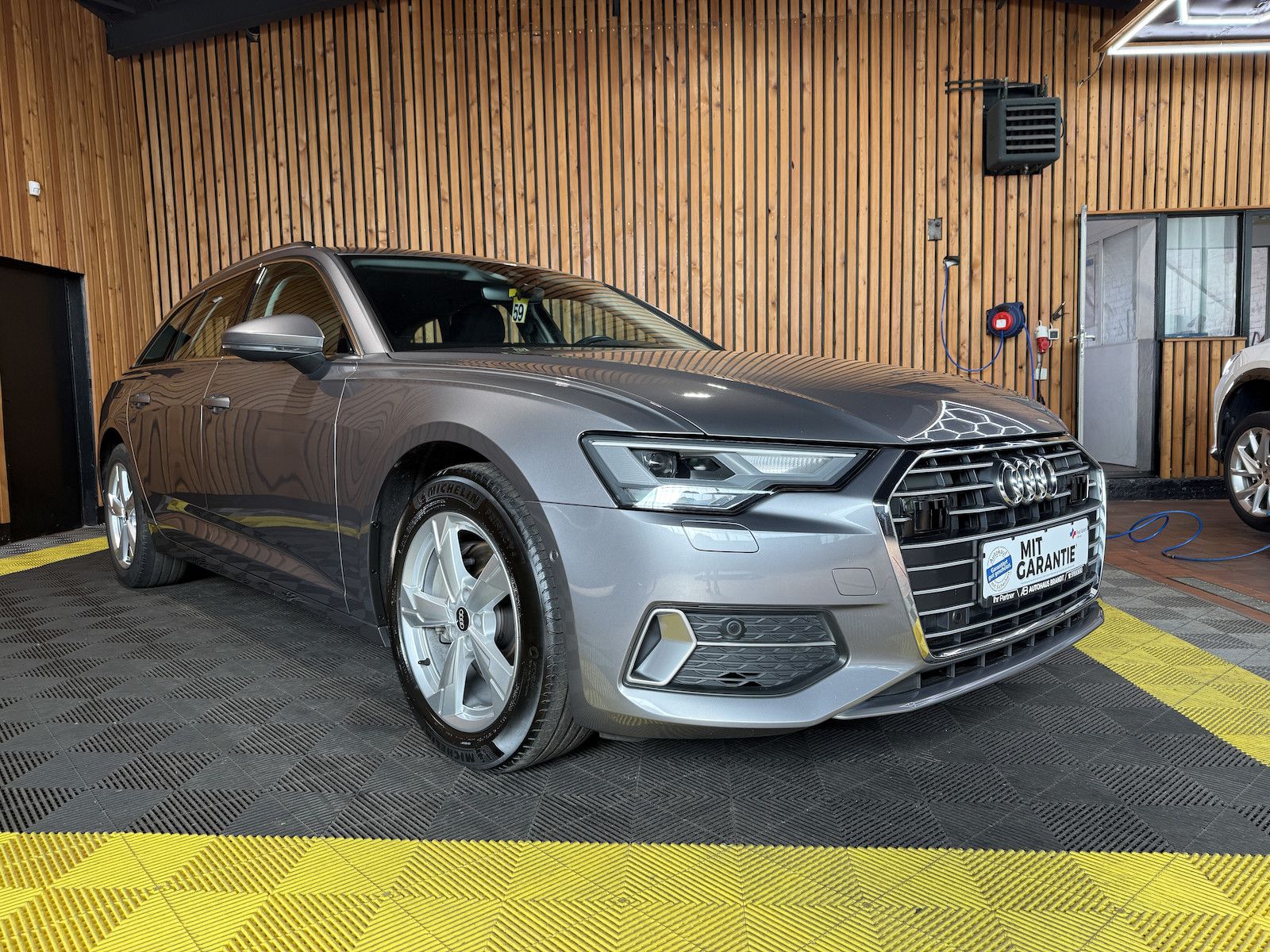 Fahrzeugabbildung Audi A6 Avant sport TFSI *Navi*Leder*Kam*Keyl.*ACC