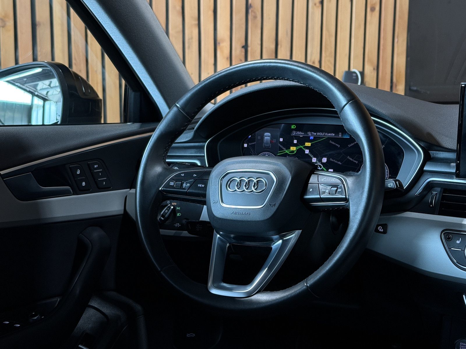 Fahrzeugabbildung Audi A4 Avant S Line TDI Aut. *Navi+*ACC*Kam*LED*Keyl