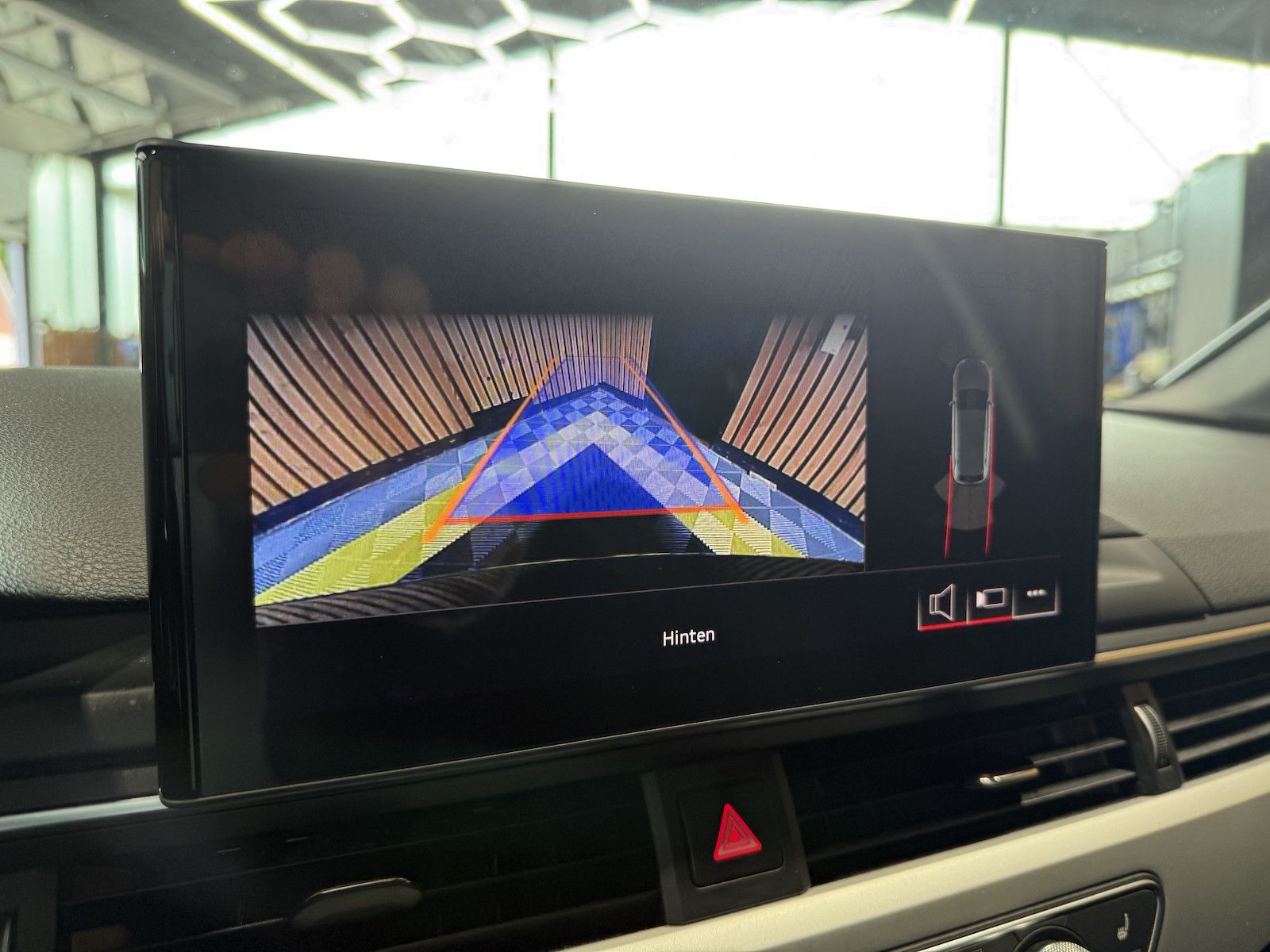 Fahrzeugabbildung Audi A4 Avant S Line TDI Aut. *Navi+*ACC*Kam*LED*Keyl