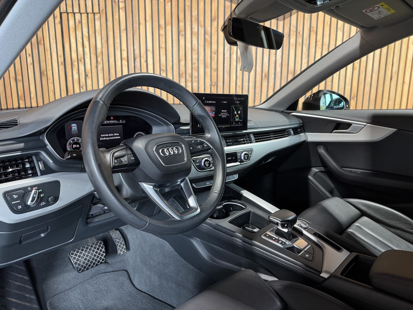 Fahrzeugabbildung Audi A4 Avant S Line TDI Aut. *Navi+*ACC*Kam*LED*Keyl