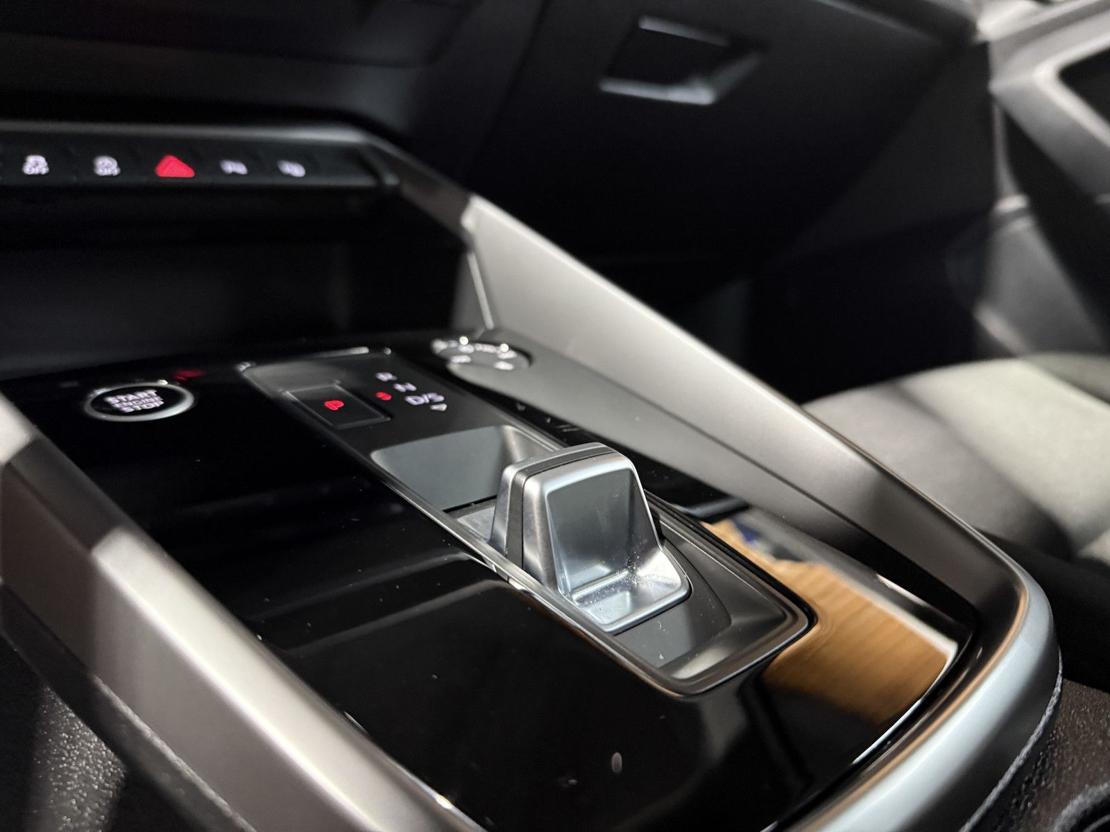 Fahrzeugabbildung Audi A3 Sportback advanced TFSI *Navi*LED*Kam*Virtual