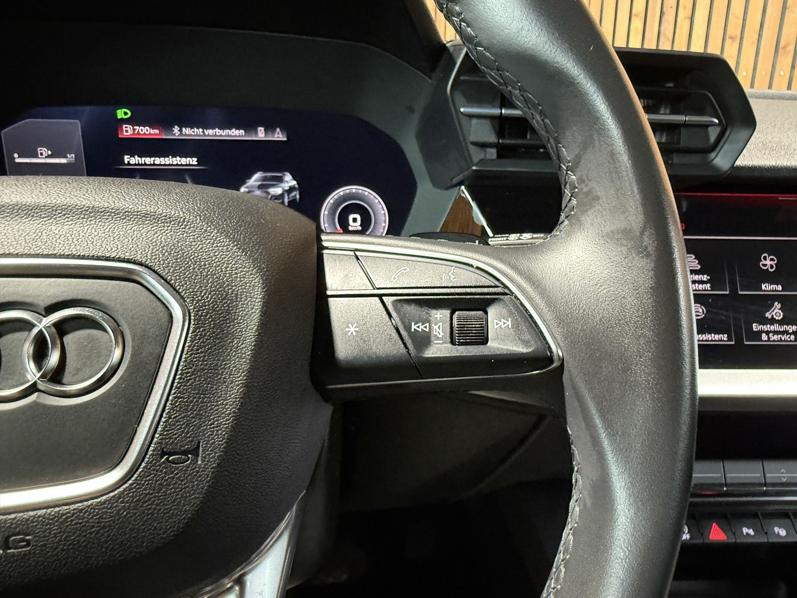 Fahrzeugabbildung Audi A3 Sportback advanced TFSI *Navi*LED*Kam*Virtual