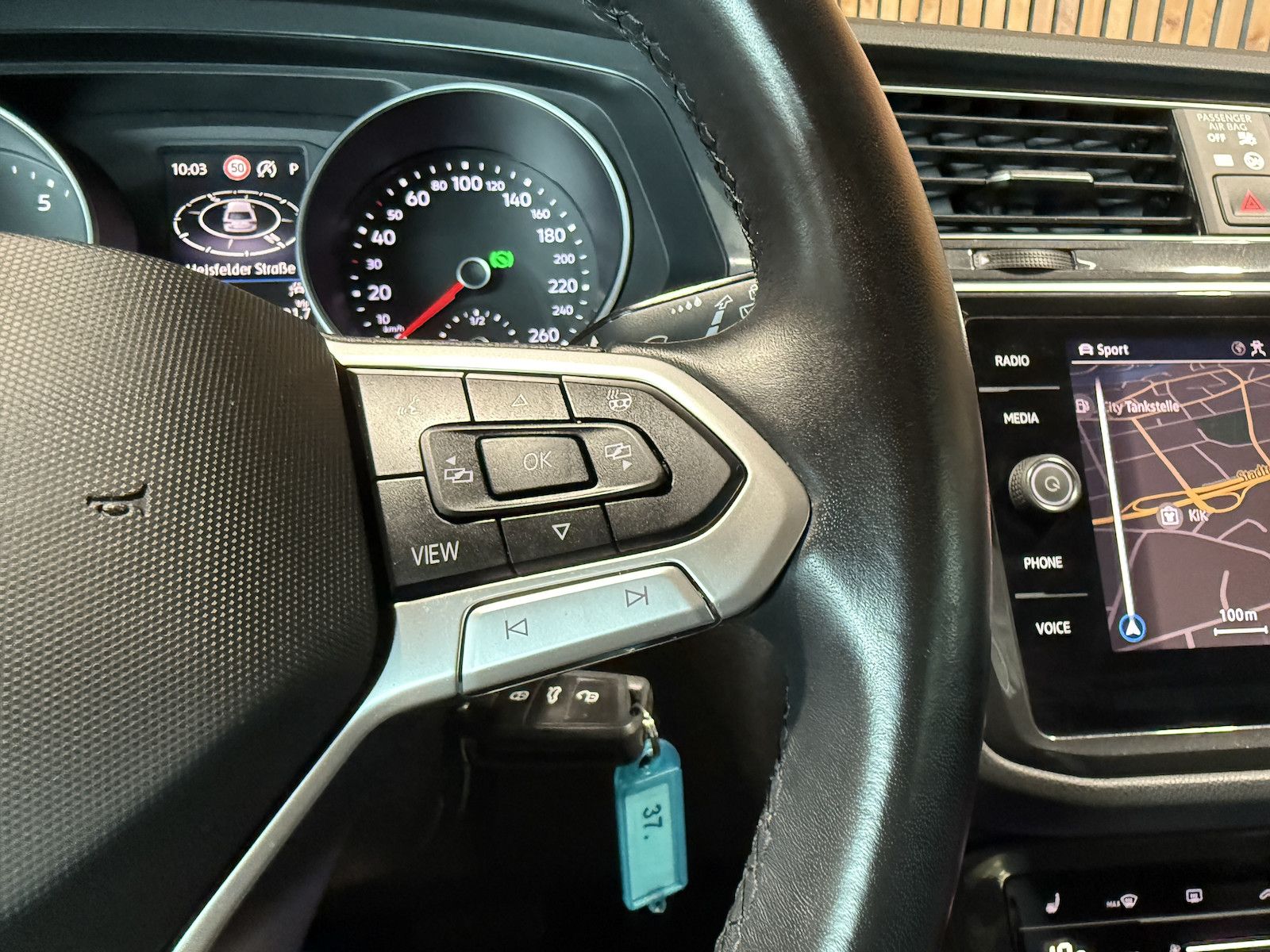 Fahrzeugabbildung Volkswagen Tiguan 2,0 TSI 4Motion Life DSG Navi*ACC*LED*AHK