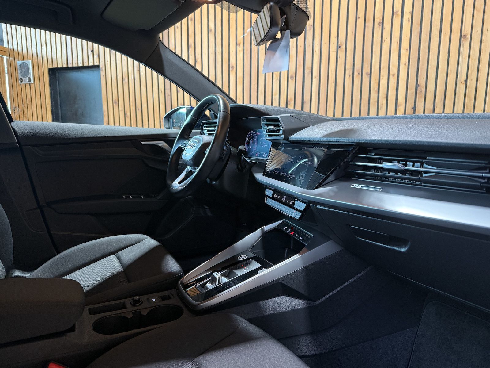 Fahrzeugabbildung Audi A3 Sportback advanced TFSI *Navi*LED*Kam*Virtual