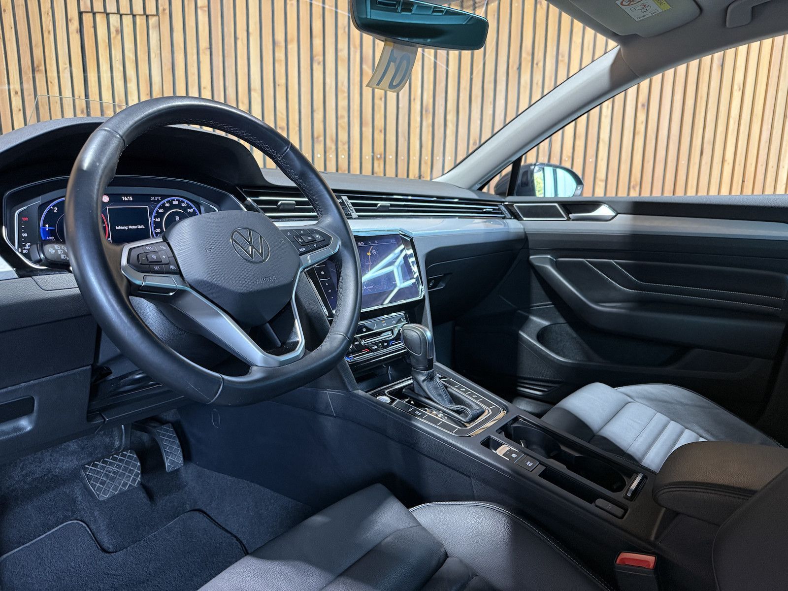 Fahrzeugabbildung Volkswagen Passat Variant 2,0 TDI DSG Navi*IQ*Kam*Leder*VIR