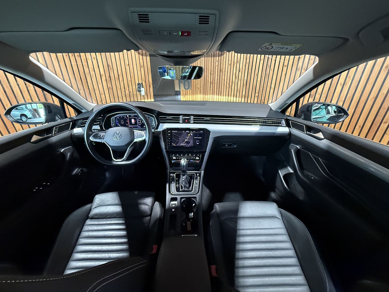 Fahrzeugabbildung Volkswagen Passat Variant 2,0 TDI DSG Navi*IQ*Kam*Leder*VIR