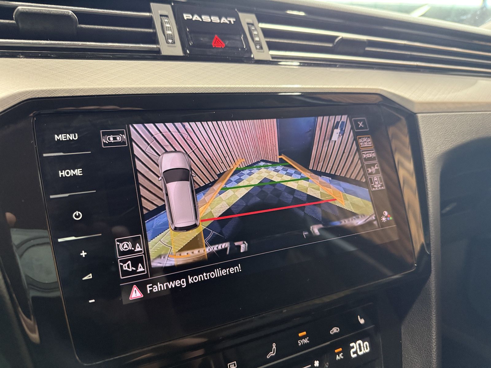 Fahrzeugabbildung Volkswagen Passat Variant 2,0 TDI DSG Navi*IQ*Kam*Leder*VIR