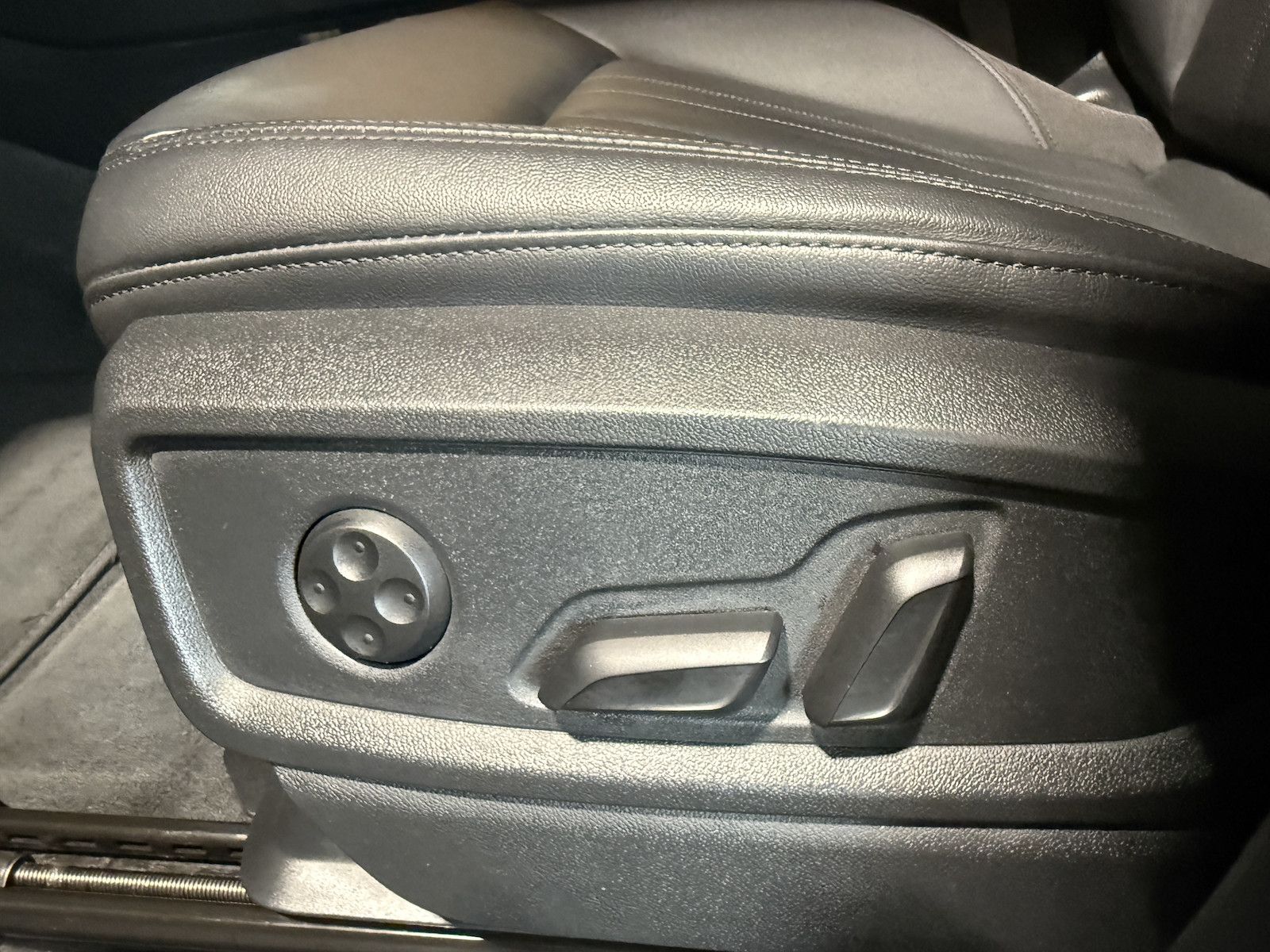 Fahrzeugabbildung Audi Q5 40 TDI qu. advan. *Navi*Kam*ACC*Virtual*Leder